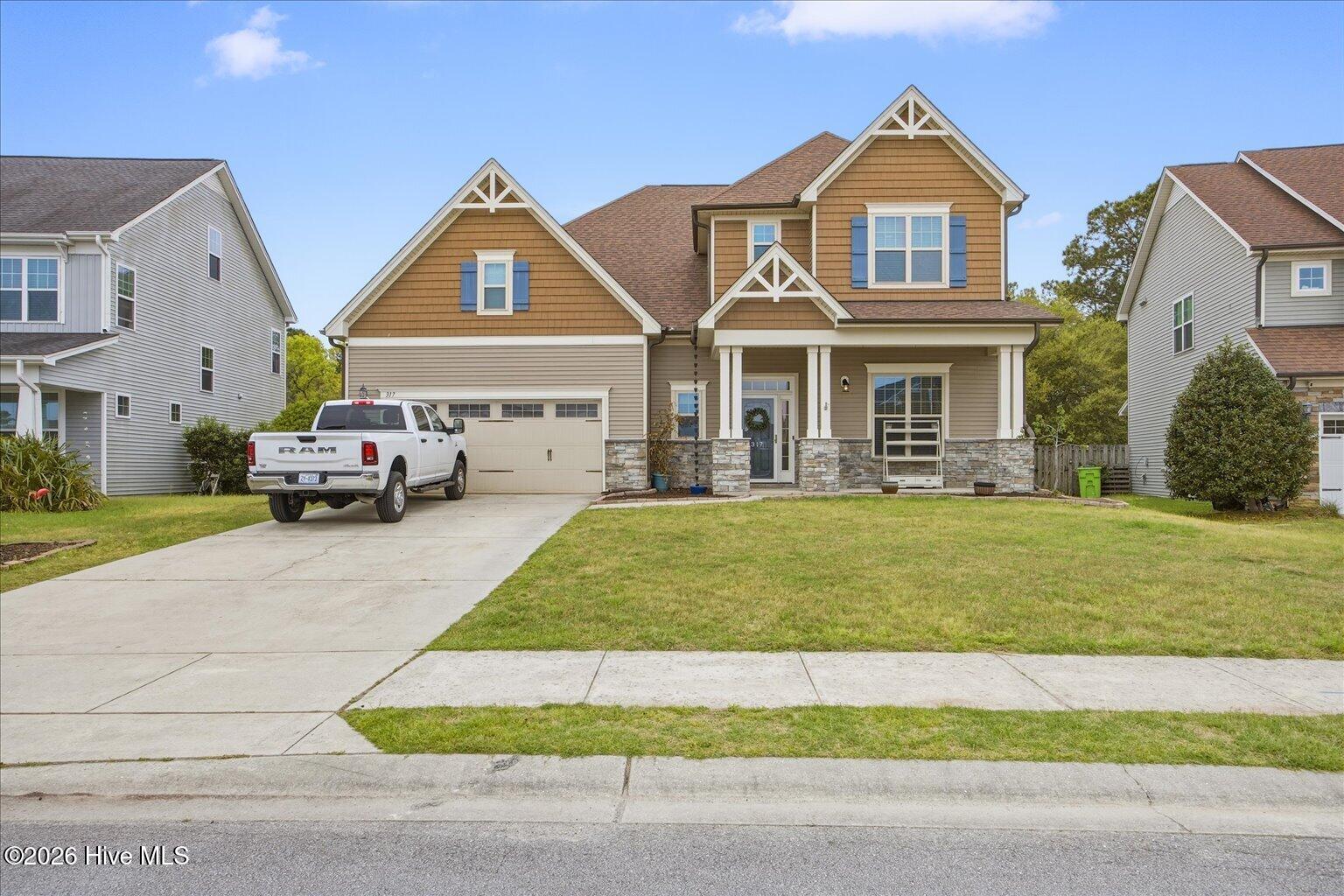 100565930 | Photo 46