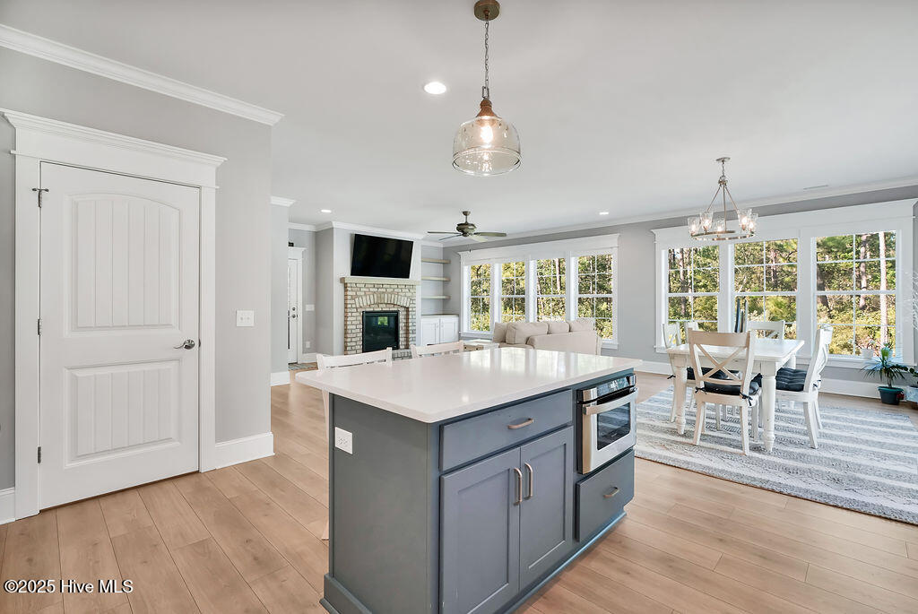 100537536 | Photo 32