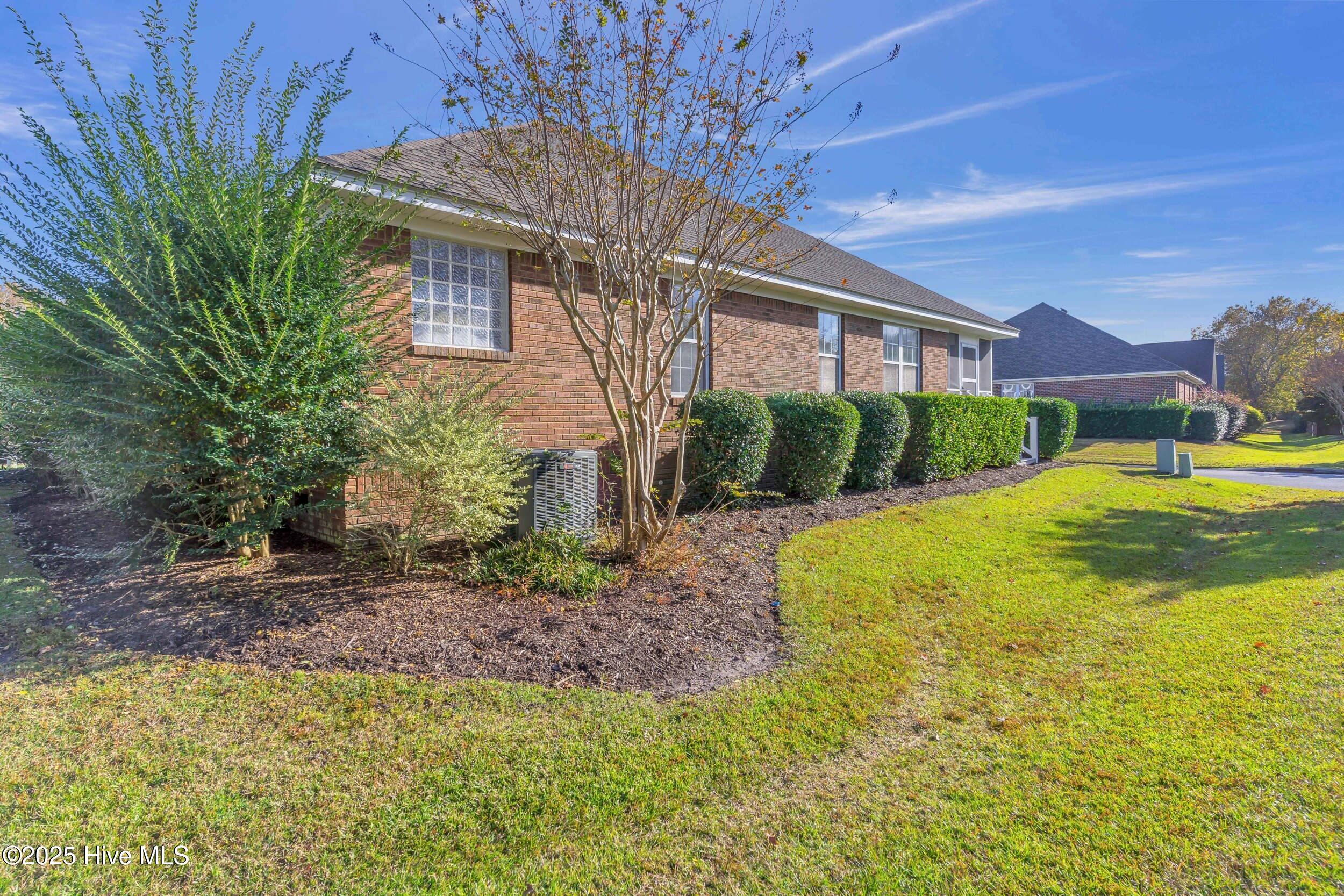 100540480 | Photo 42