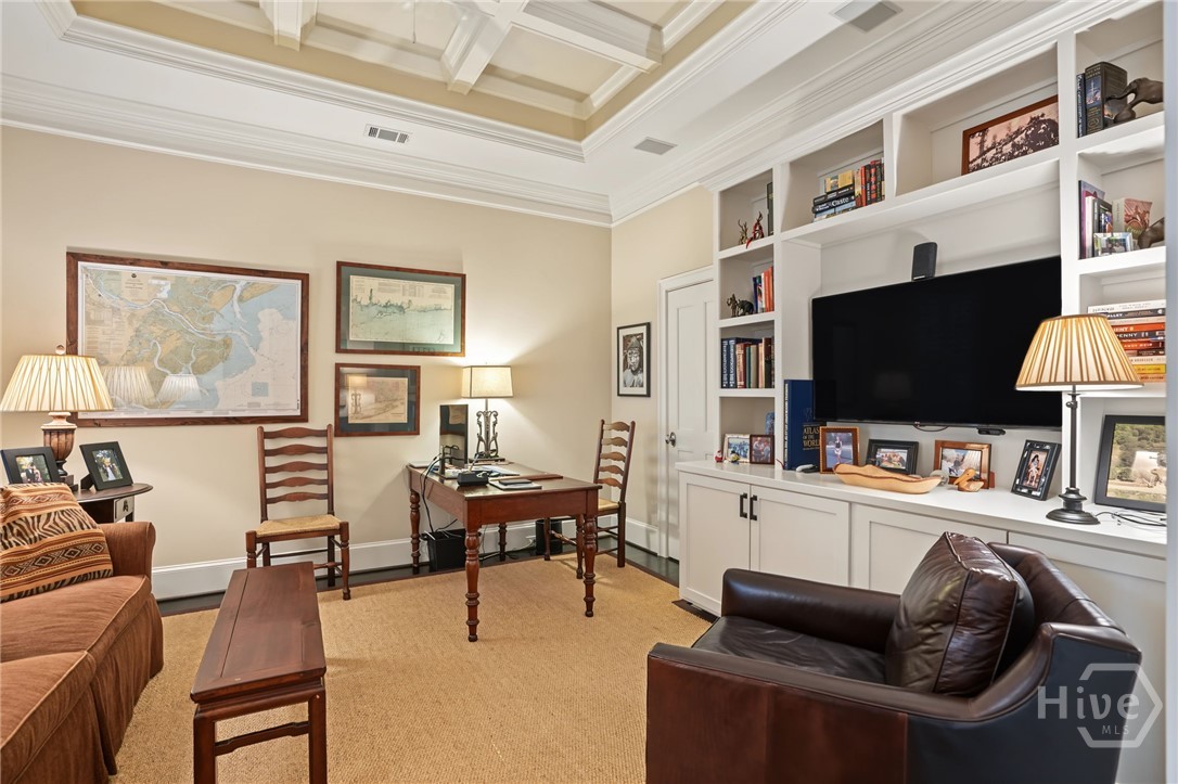 Study (optional 4th bedroom) with access to a full bathroom