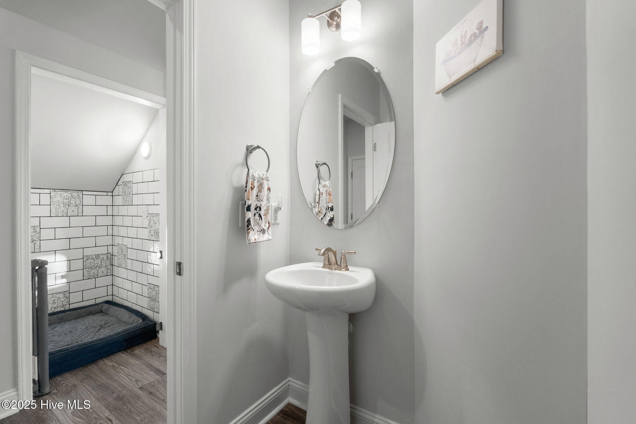 100540818 | Photo 38