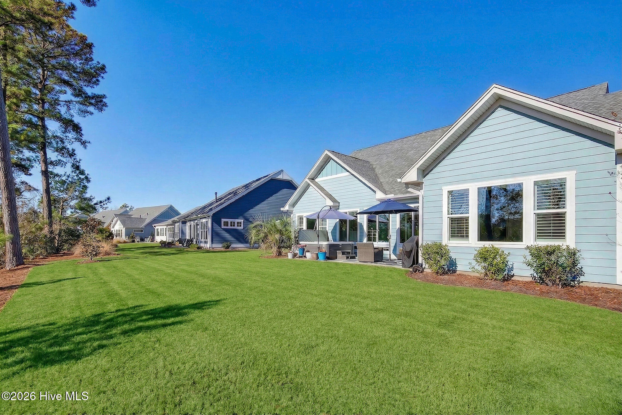 100554107 | Photo 54