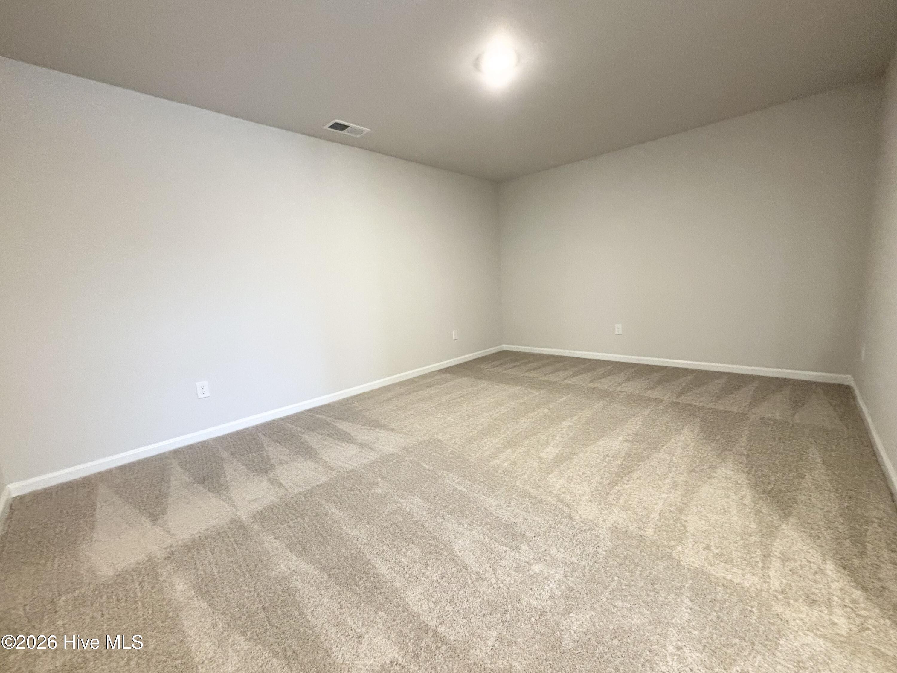 100553686 | Photo 19