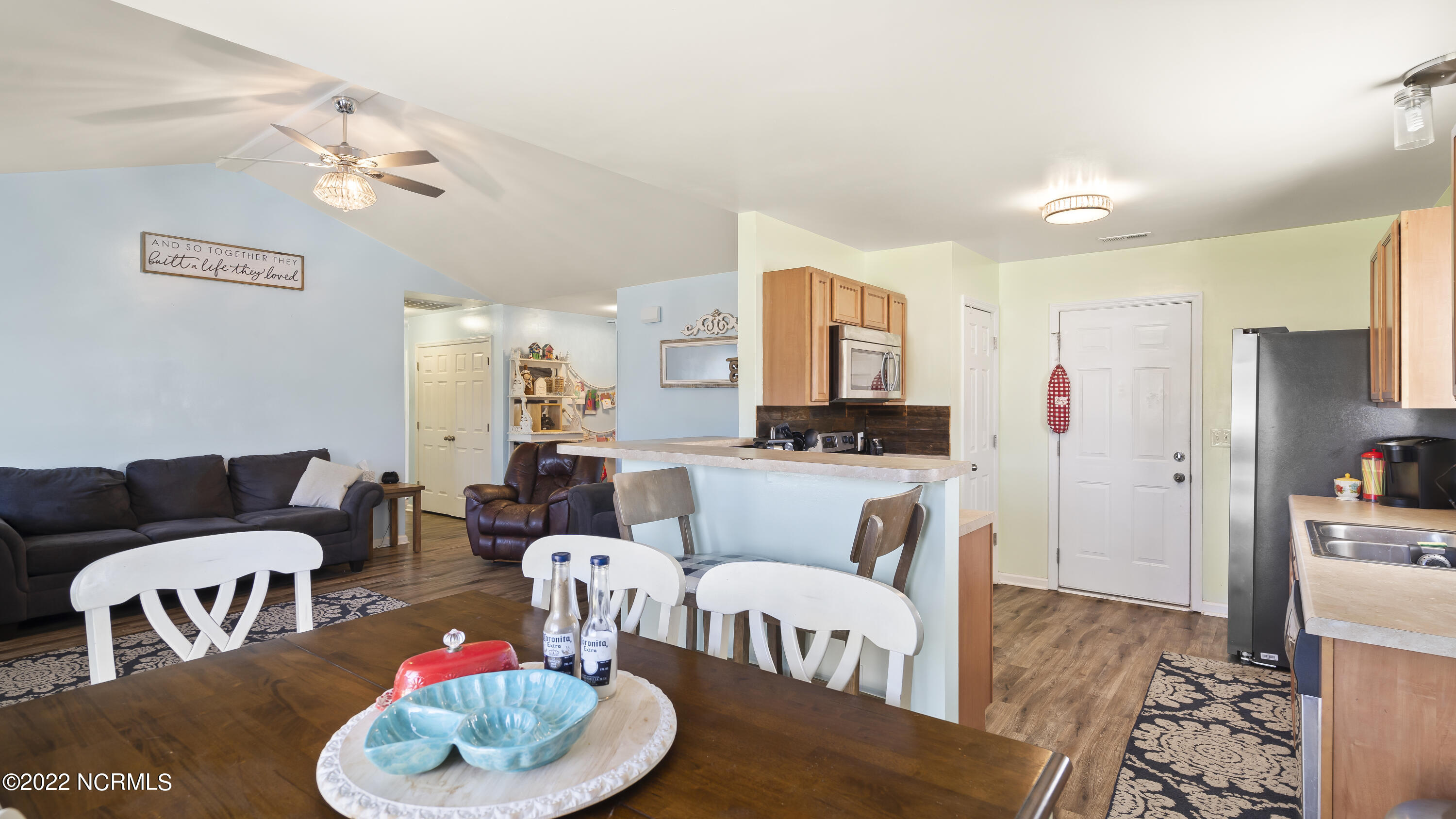 100549623 | Photo 10