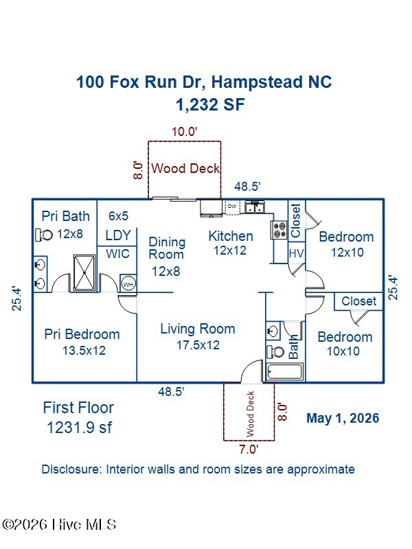 Homes For Sale - 100 Fox Run Drive<br/> Hampstead, NC 28443