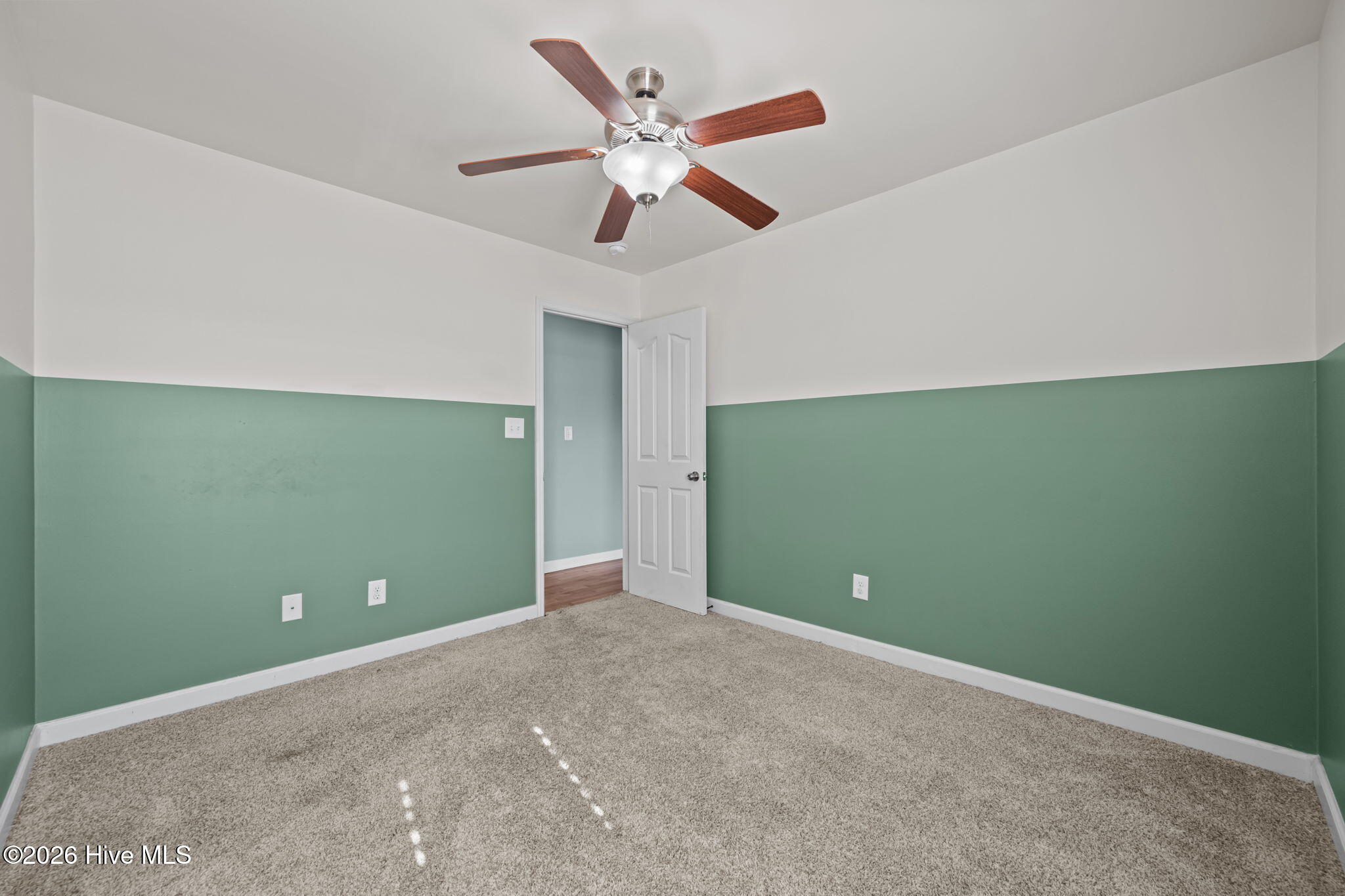 100553534 | Photo 27