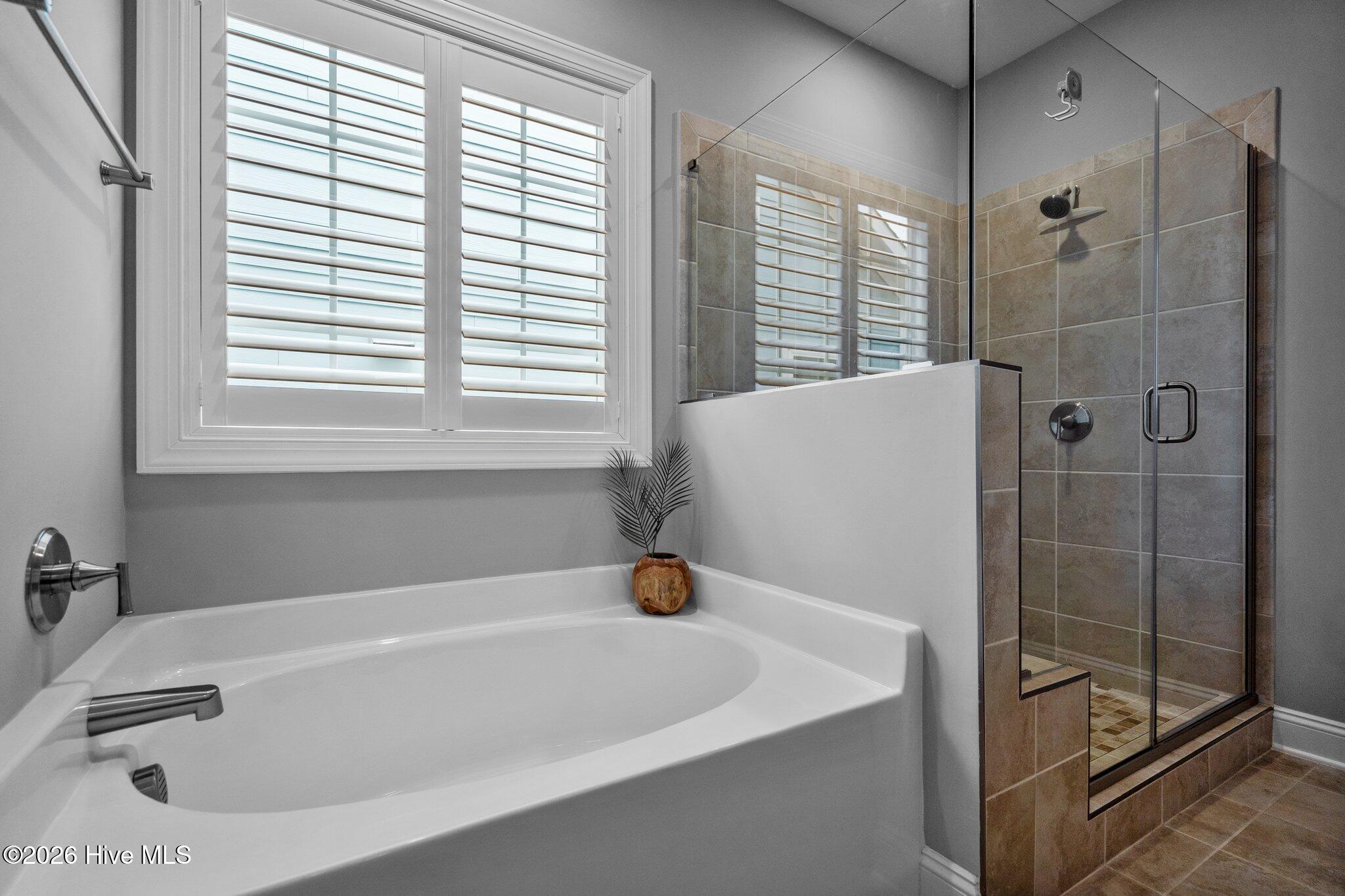 100561208 | Photo 30