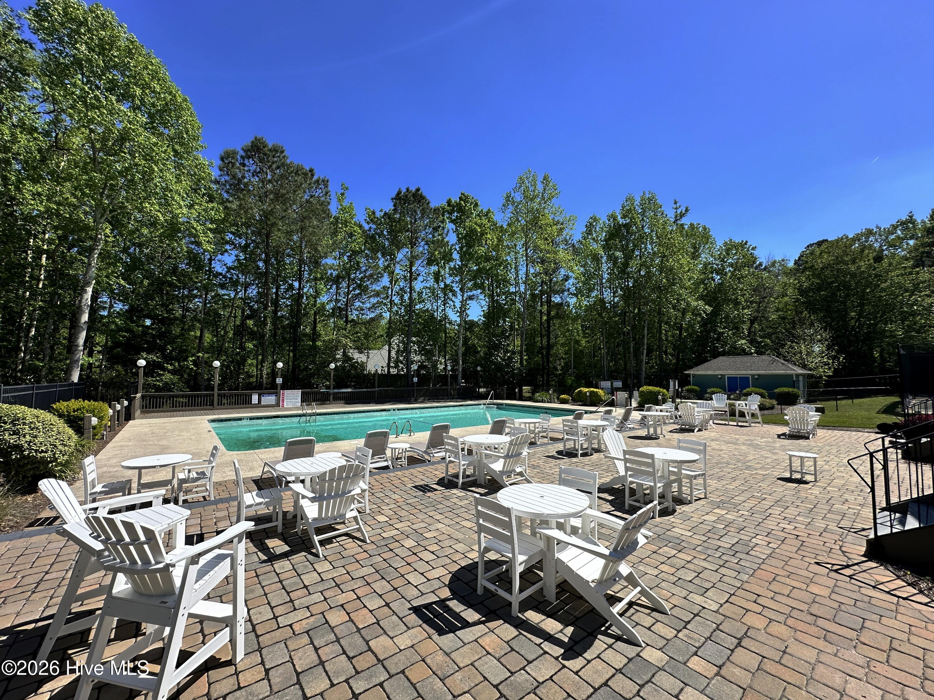 100568961 | Photo 70