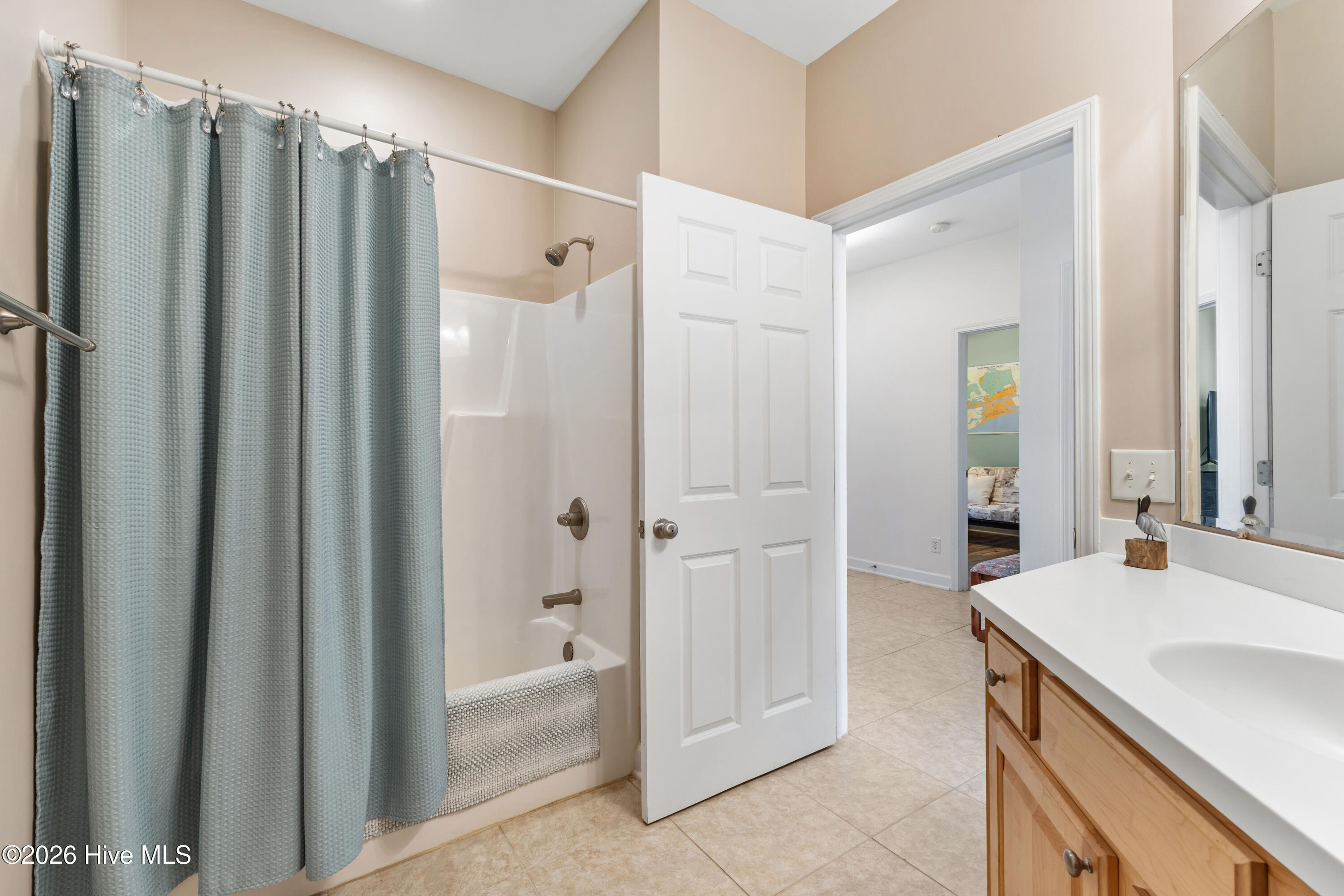 100570147 | Photo 25