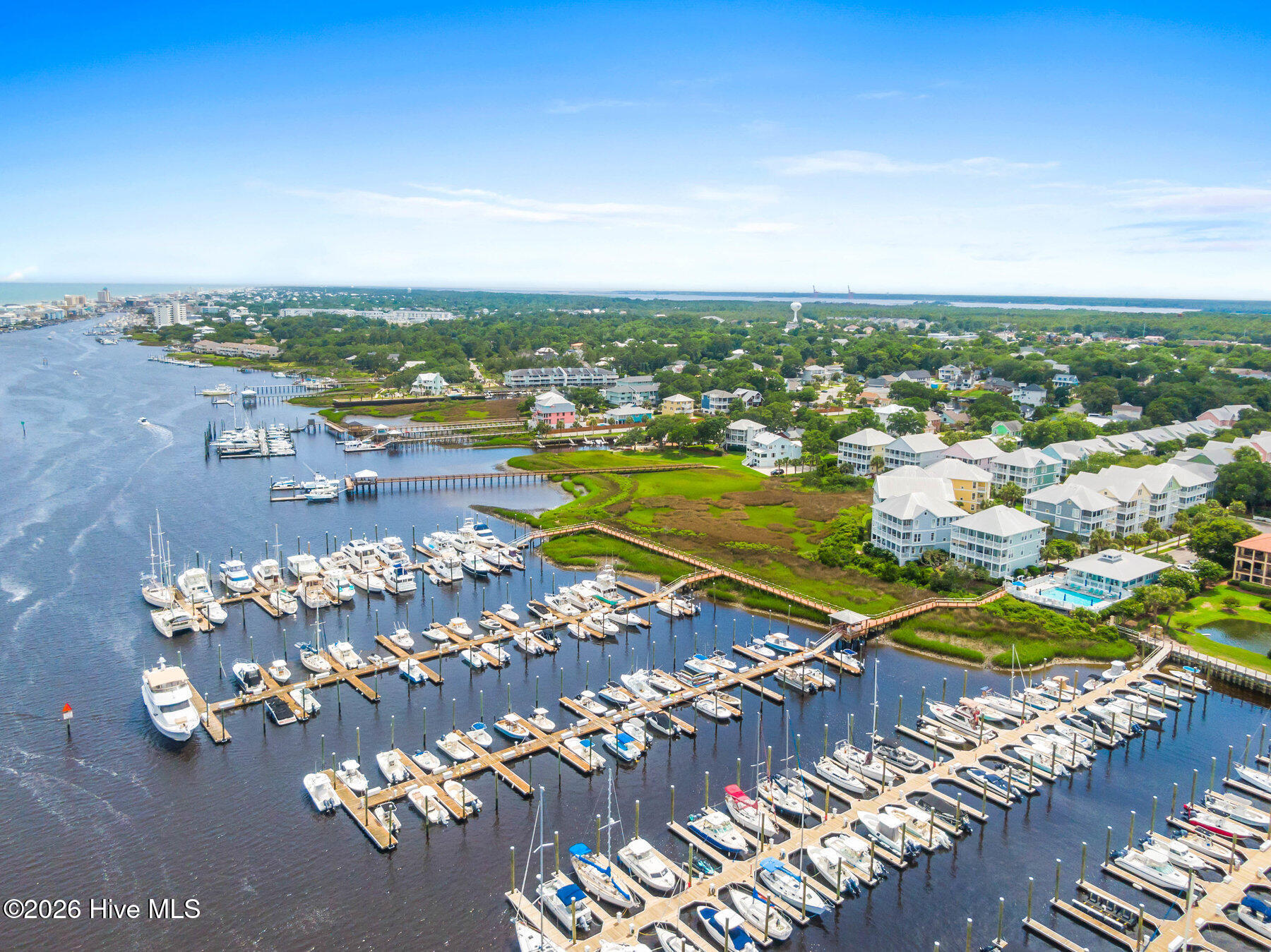 100547941 | Photo 16