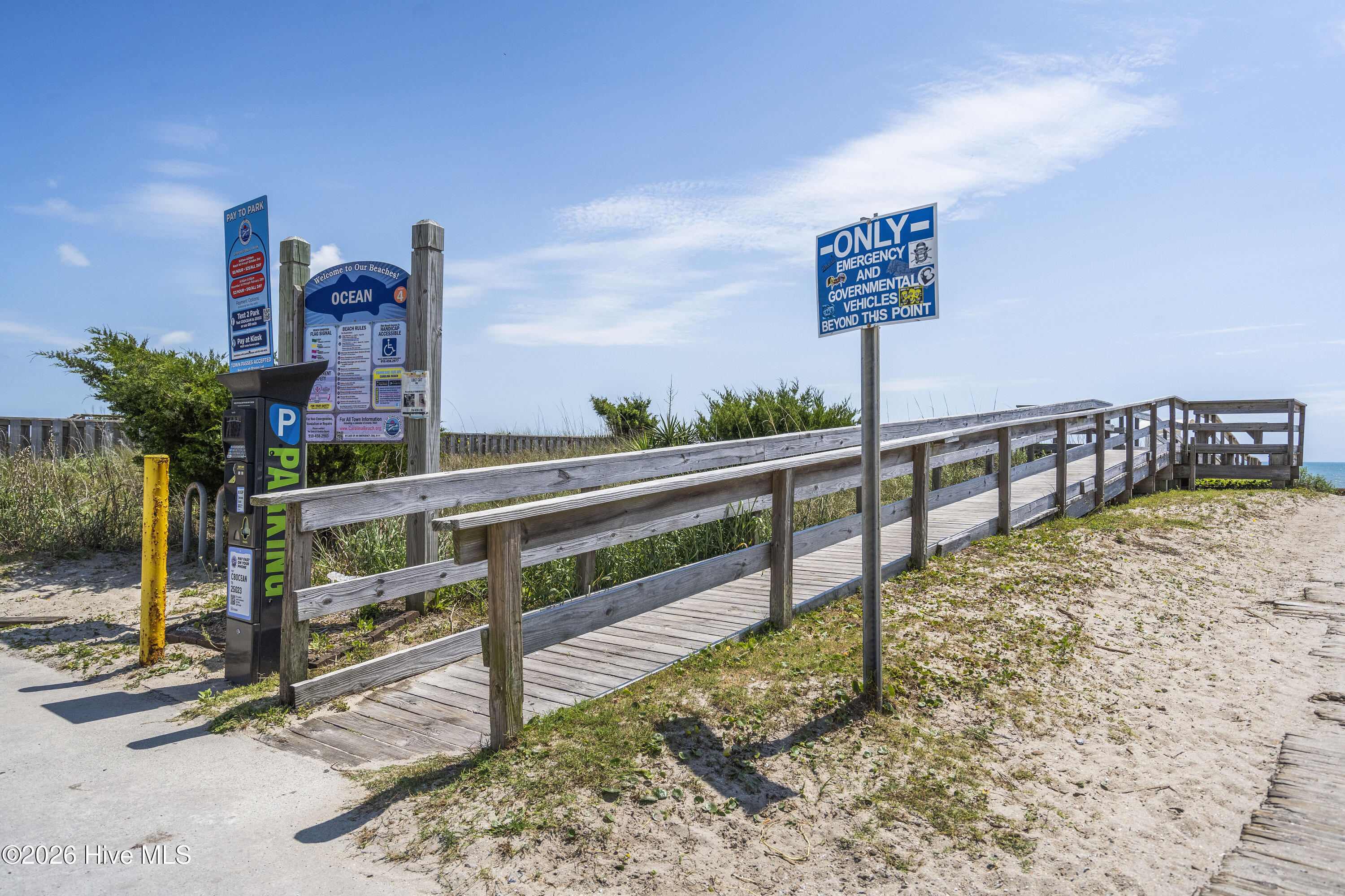 100550825 | Photo 75