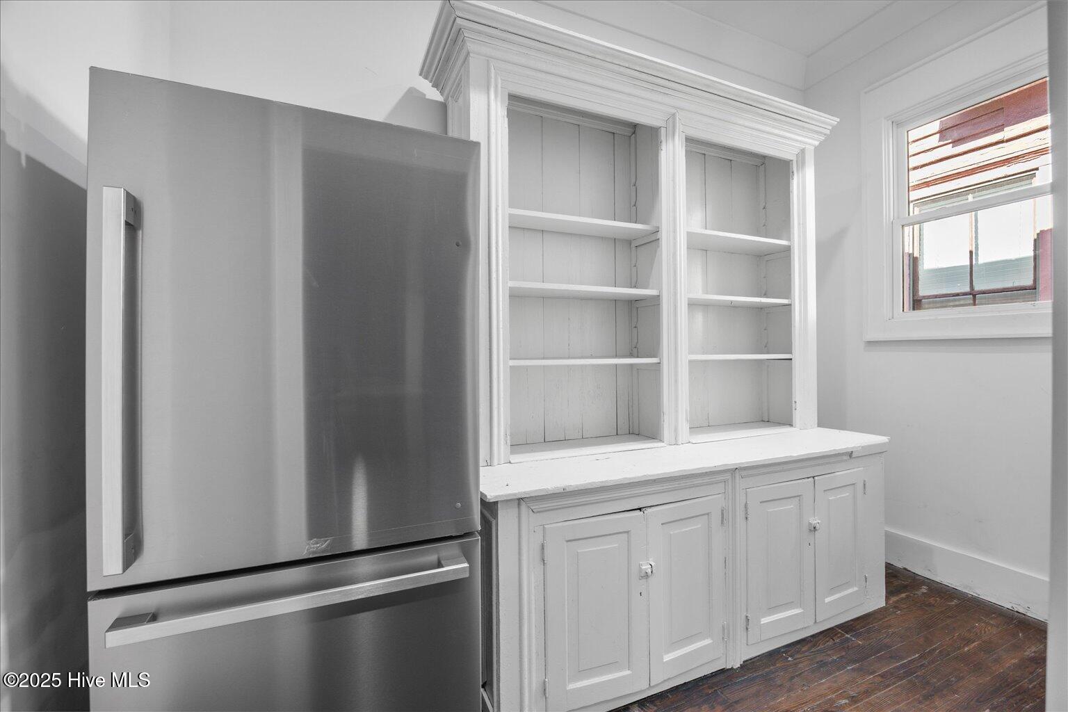 100537963 | Photo 33