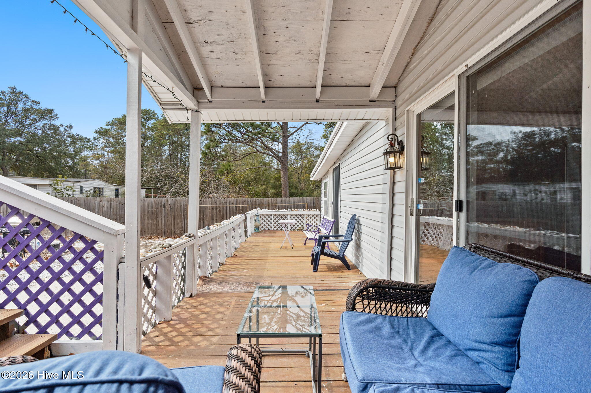 100555988 | Photo 21