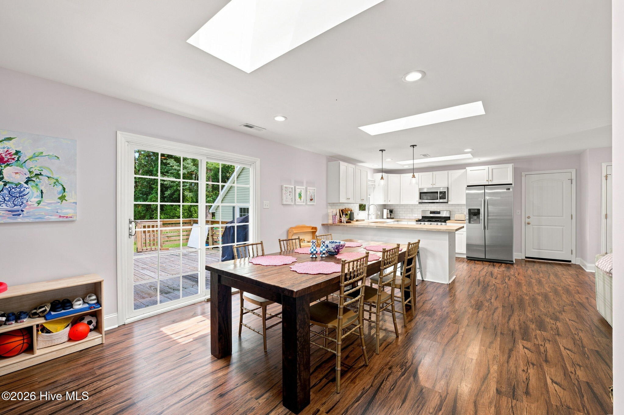 403 W Wilson Creek Drive,Trent Woods