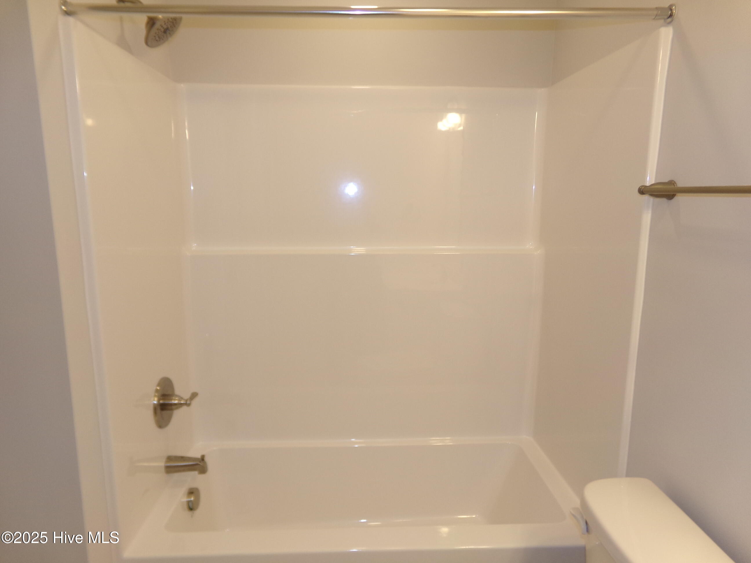 100538831 | Photo 24