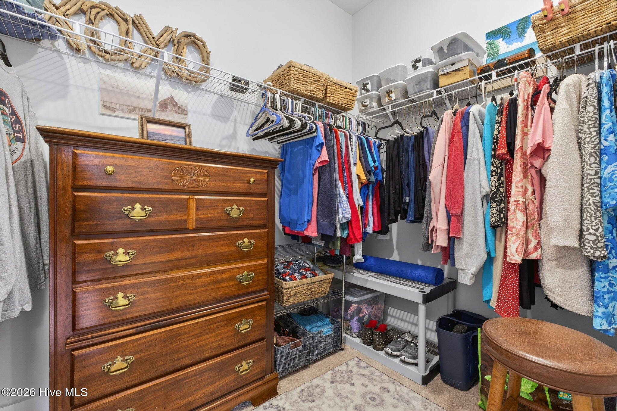 100553997 | Photo 33