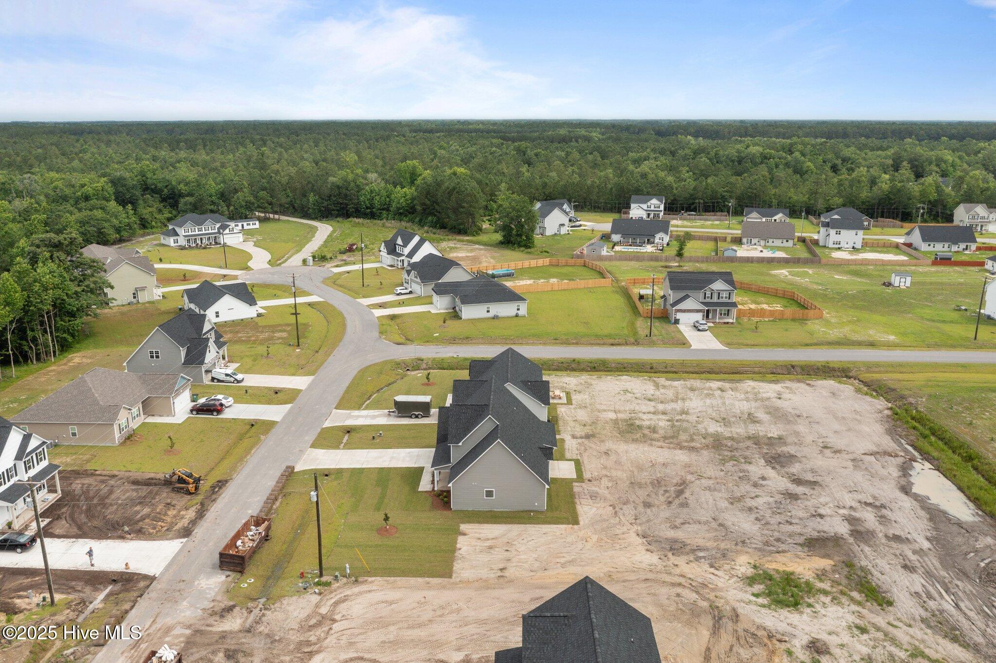 100511213 | Photo 11