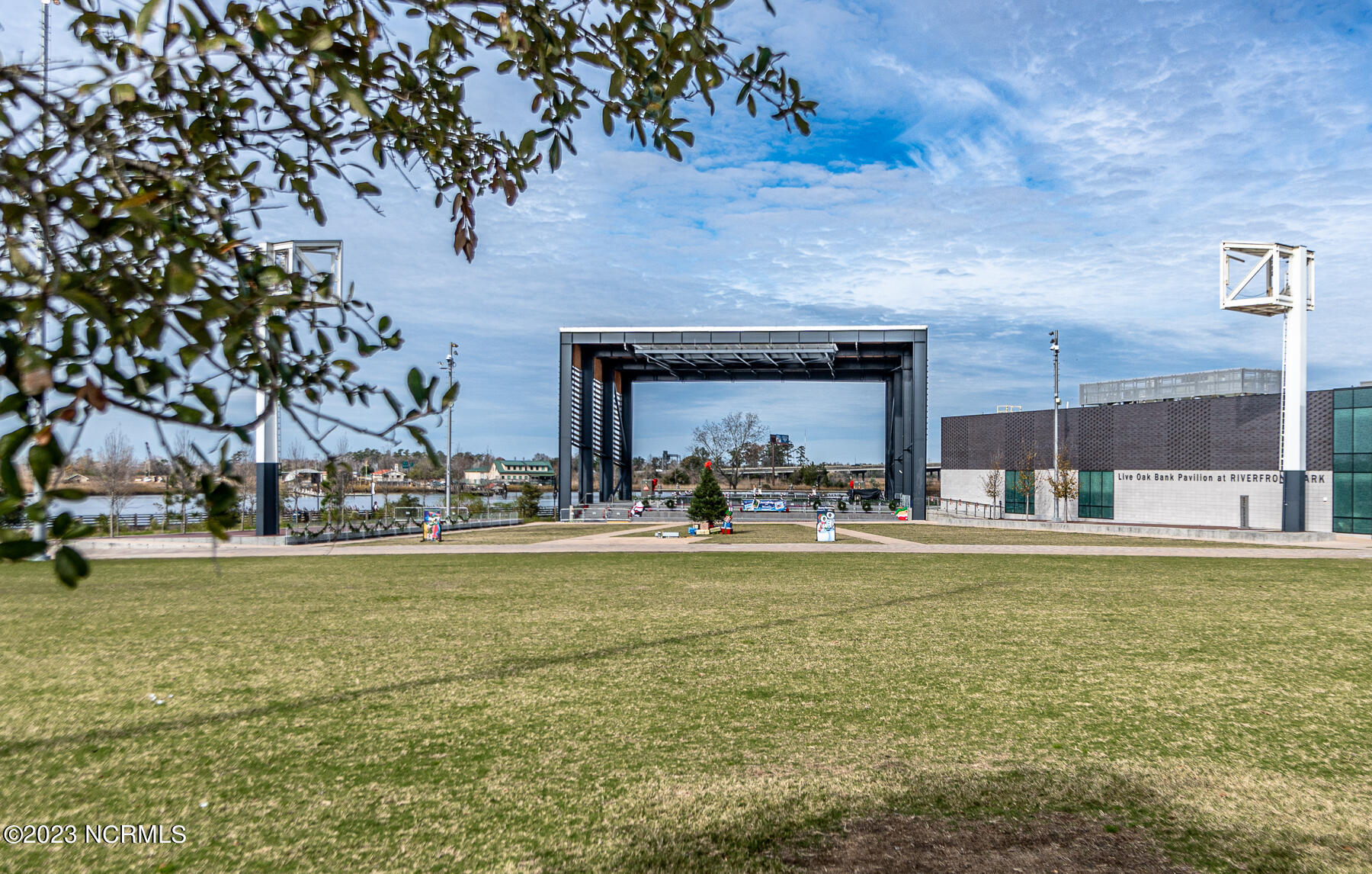 100552304 | Photo 47