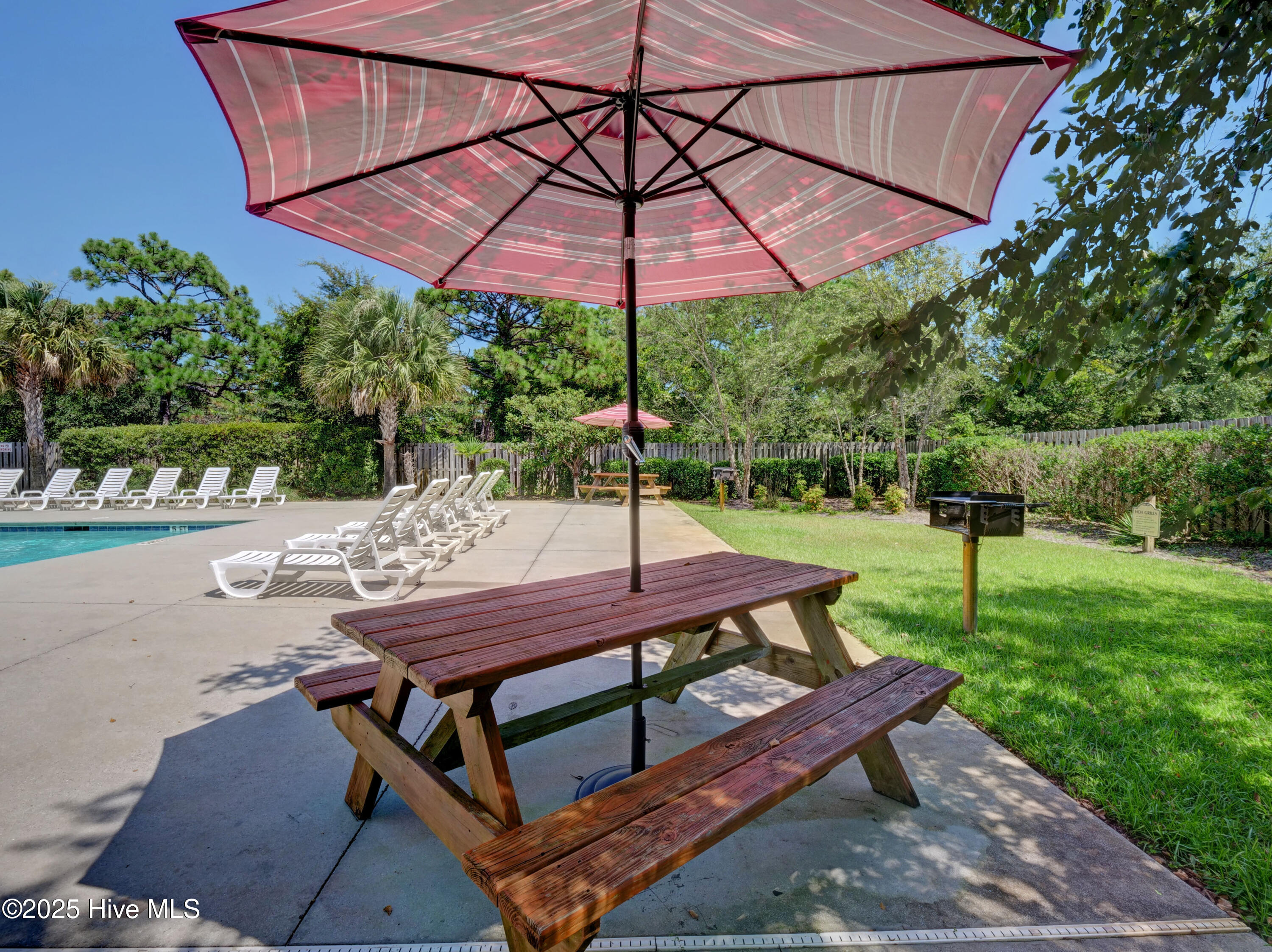 100521758 | Photo 21