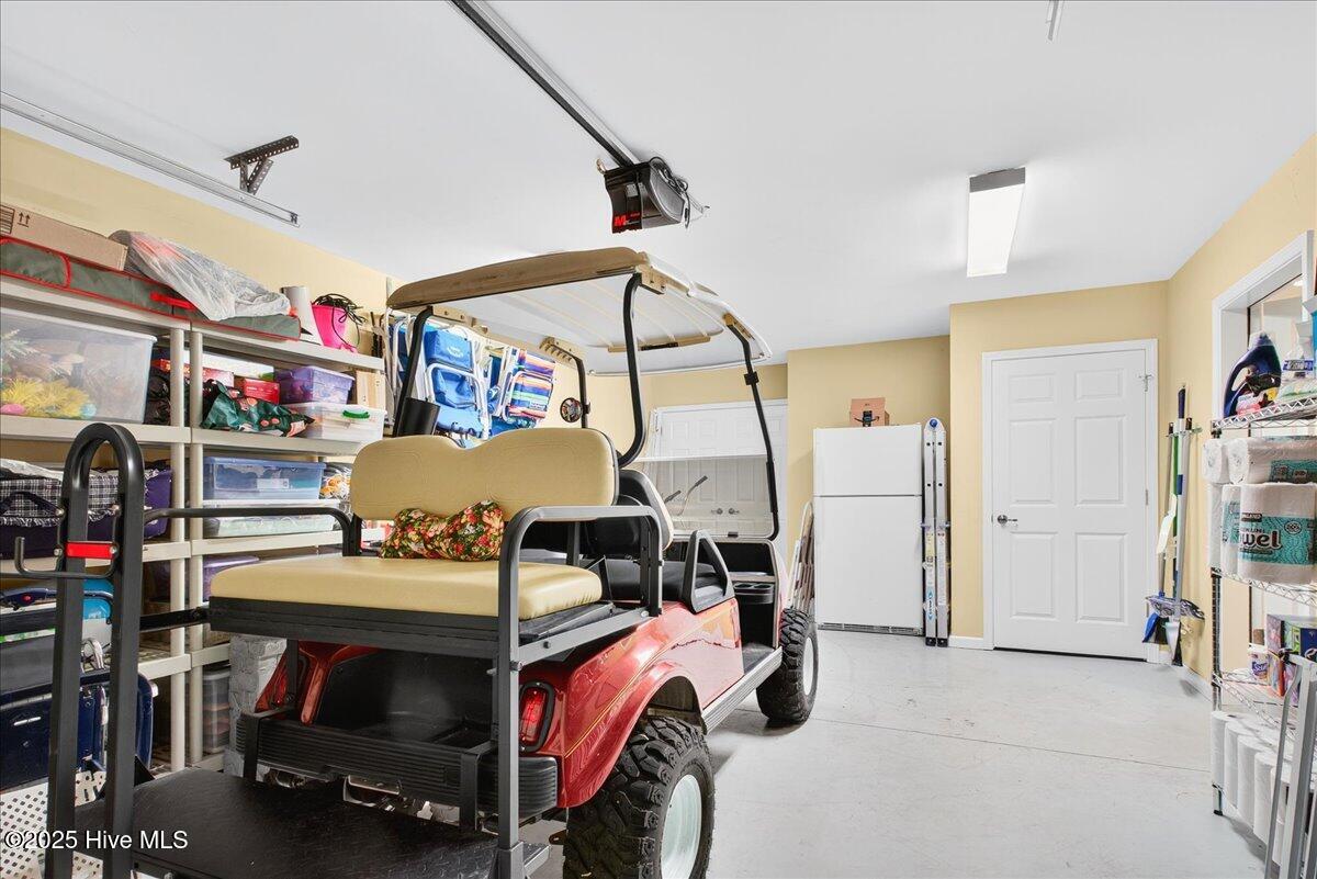 100534230 | Photo 24