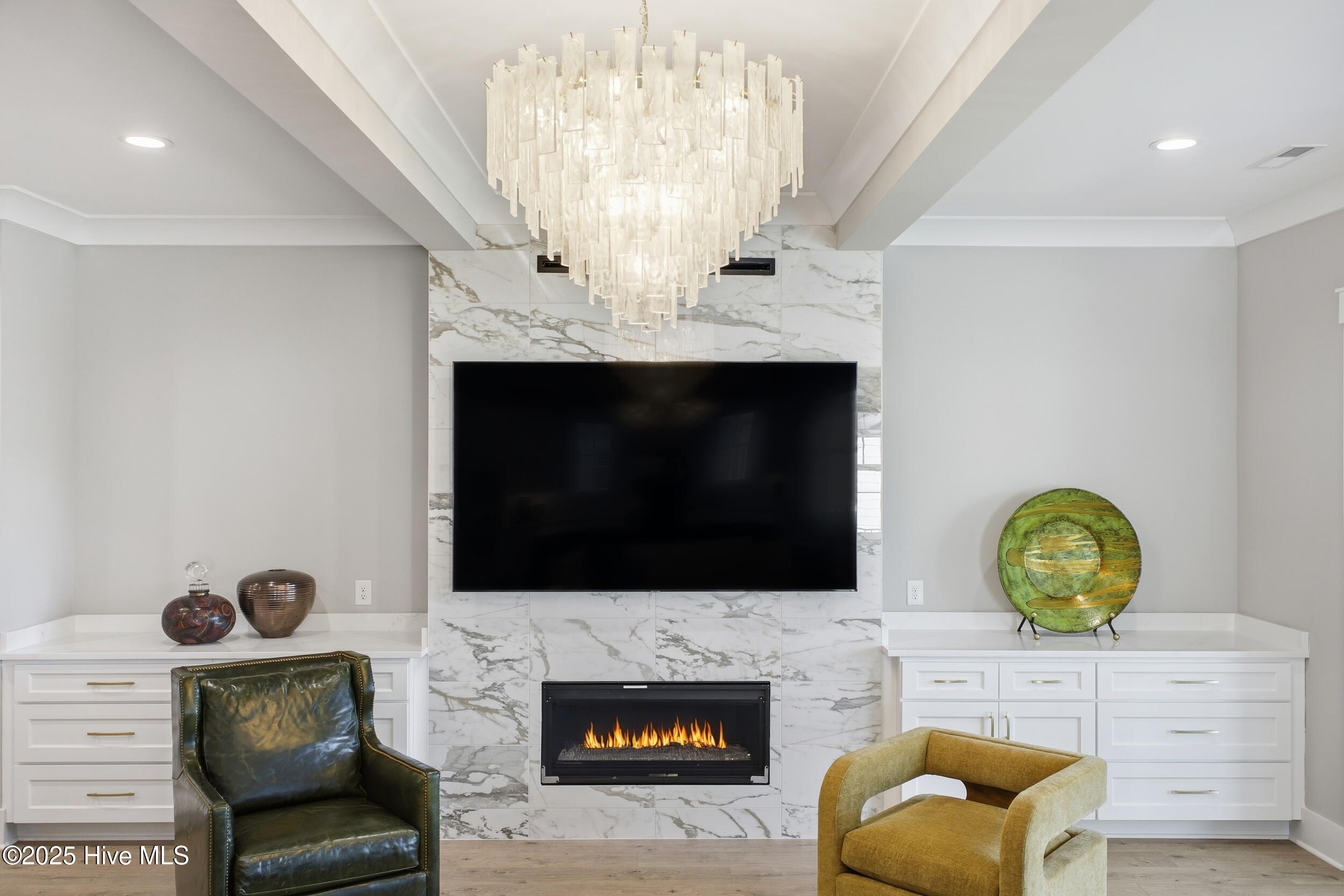 100540842 | Photo 12