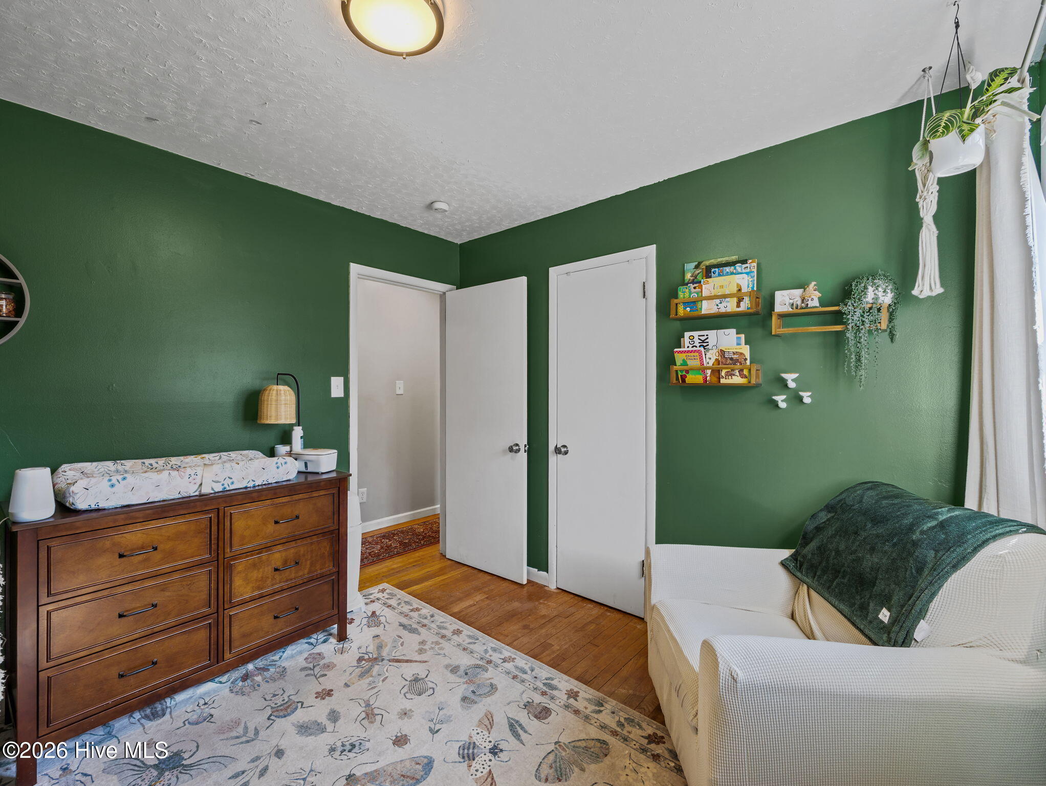 100565303 | Photo 17