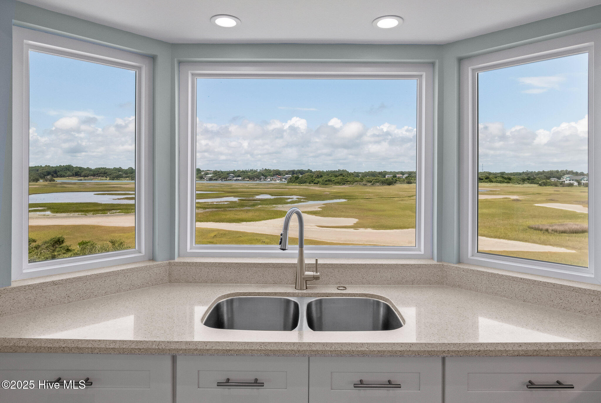 100515764 | Photo 40