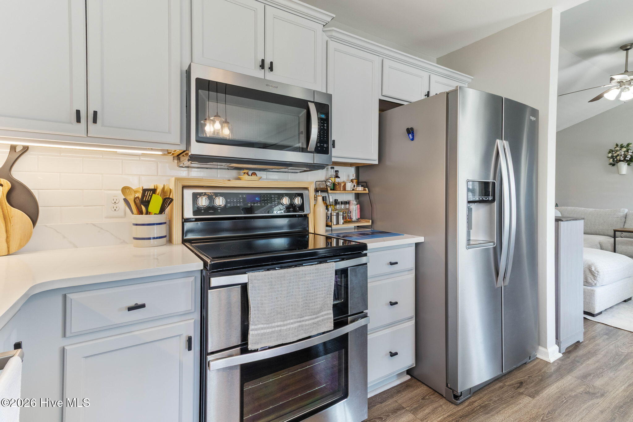 100556035 | Photo 11