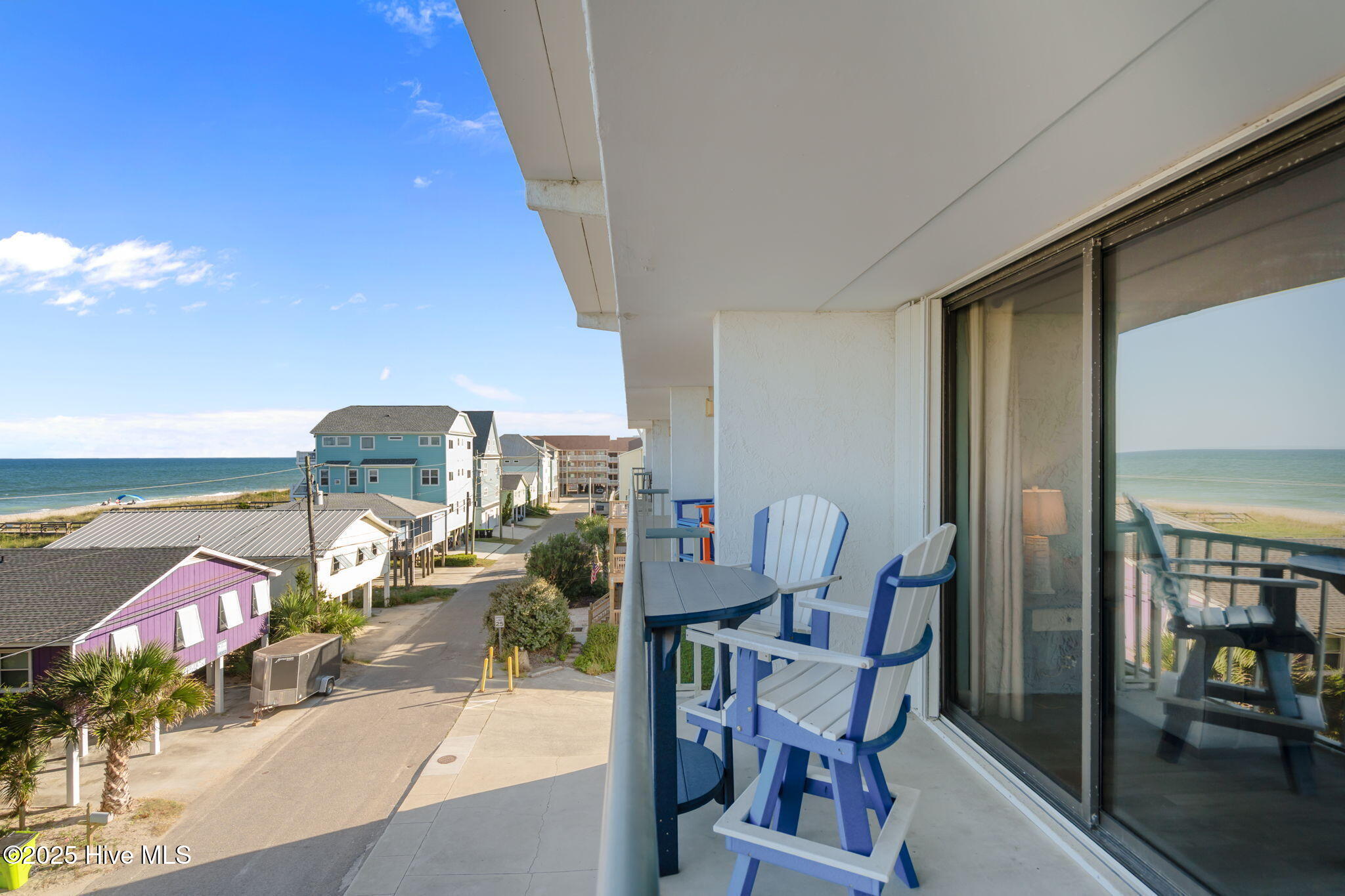 100529086 | Photo 33