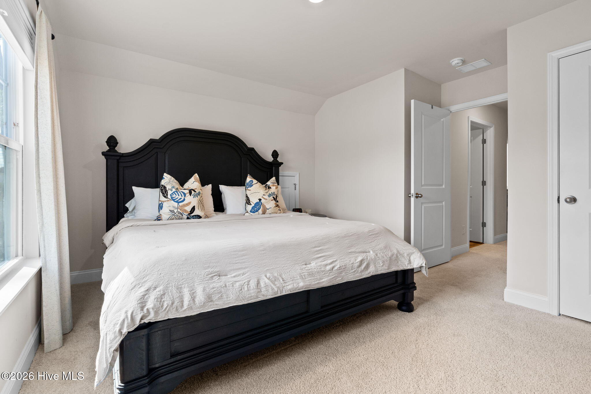 100555775 | Photo 39