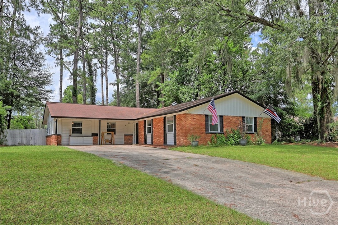8 Hillyer Drive
