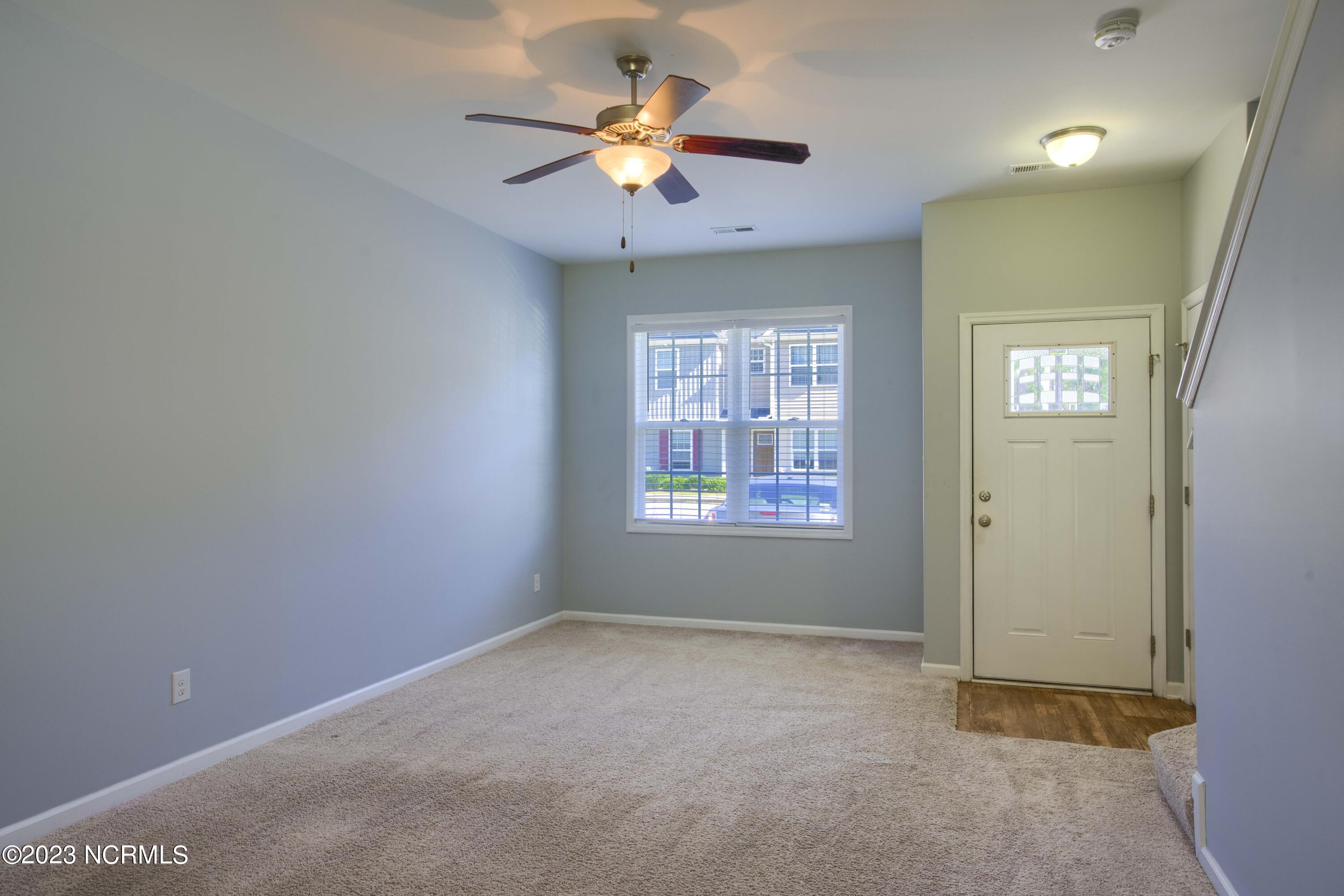 100534630 | Photo 12