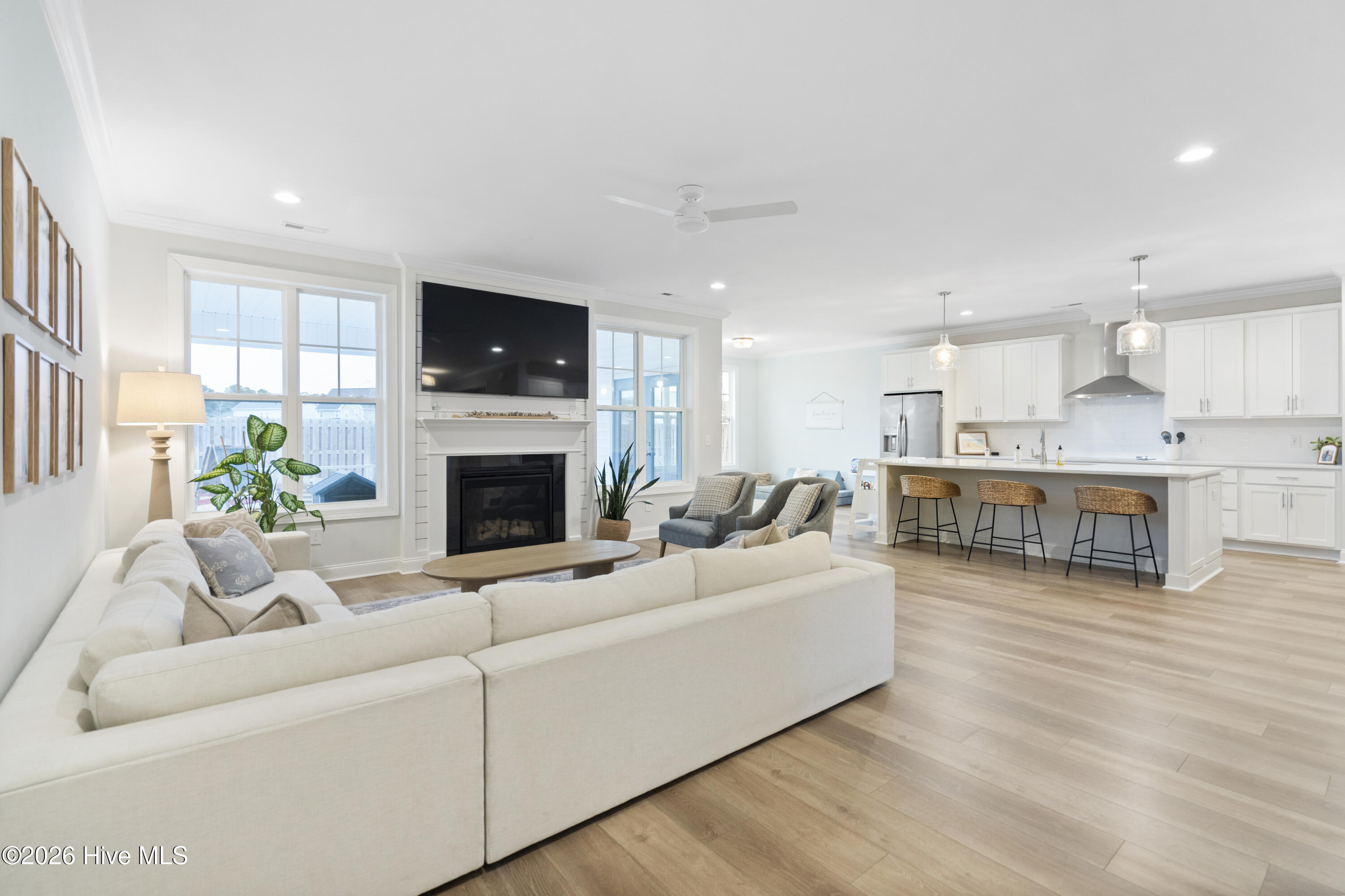 100549659 | Photo 28