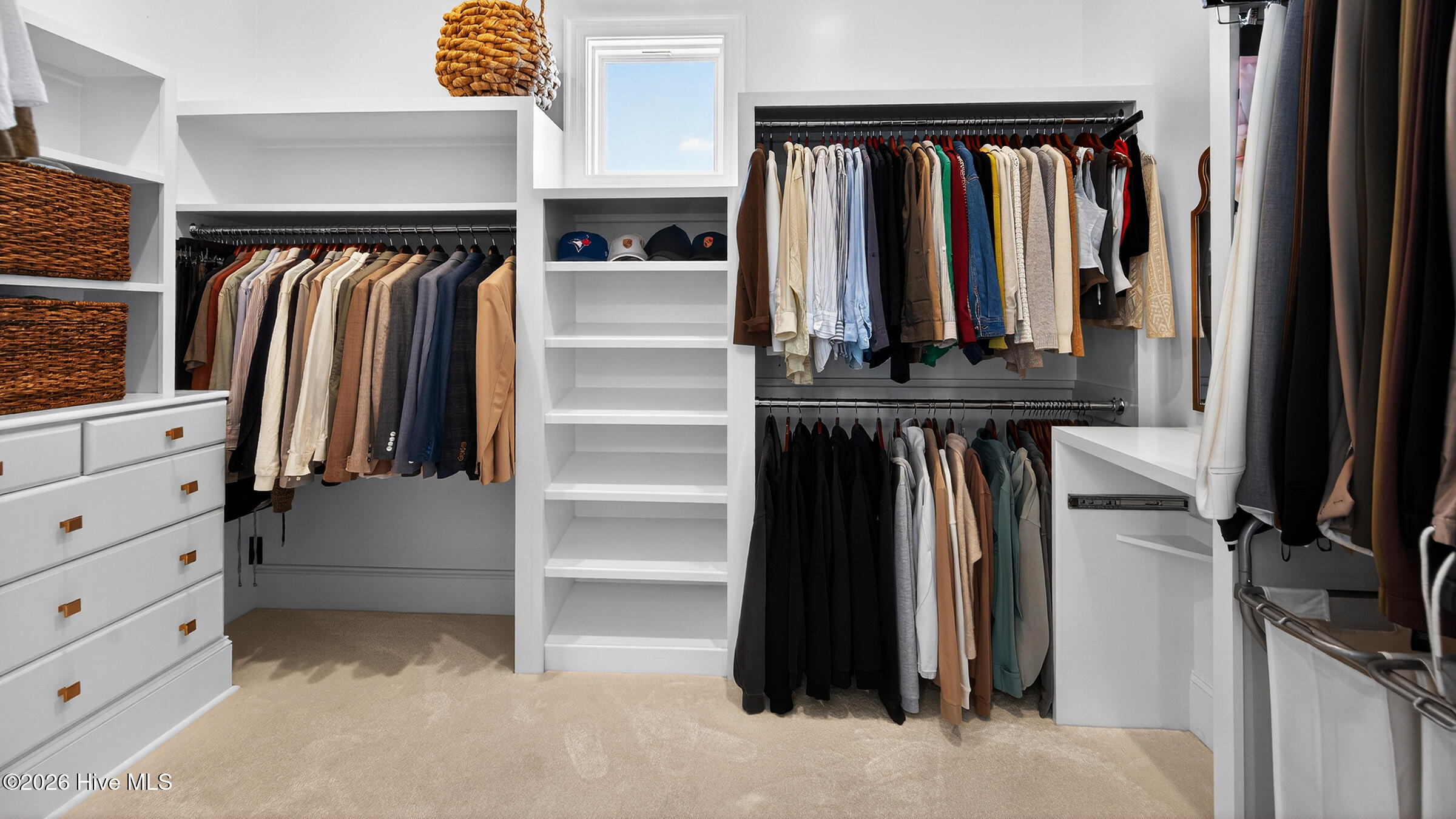 1196 Seasons End Lane, Grimesland, NC, 27837