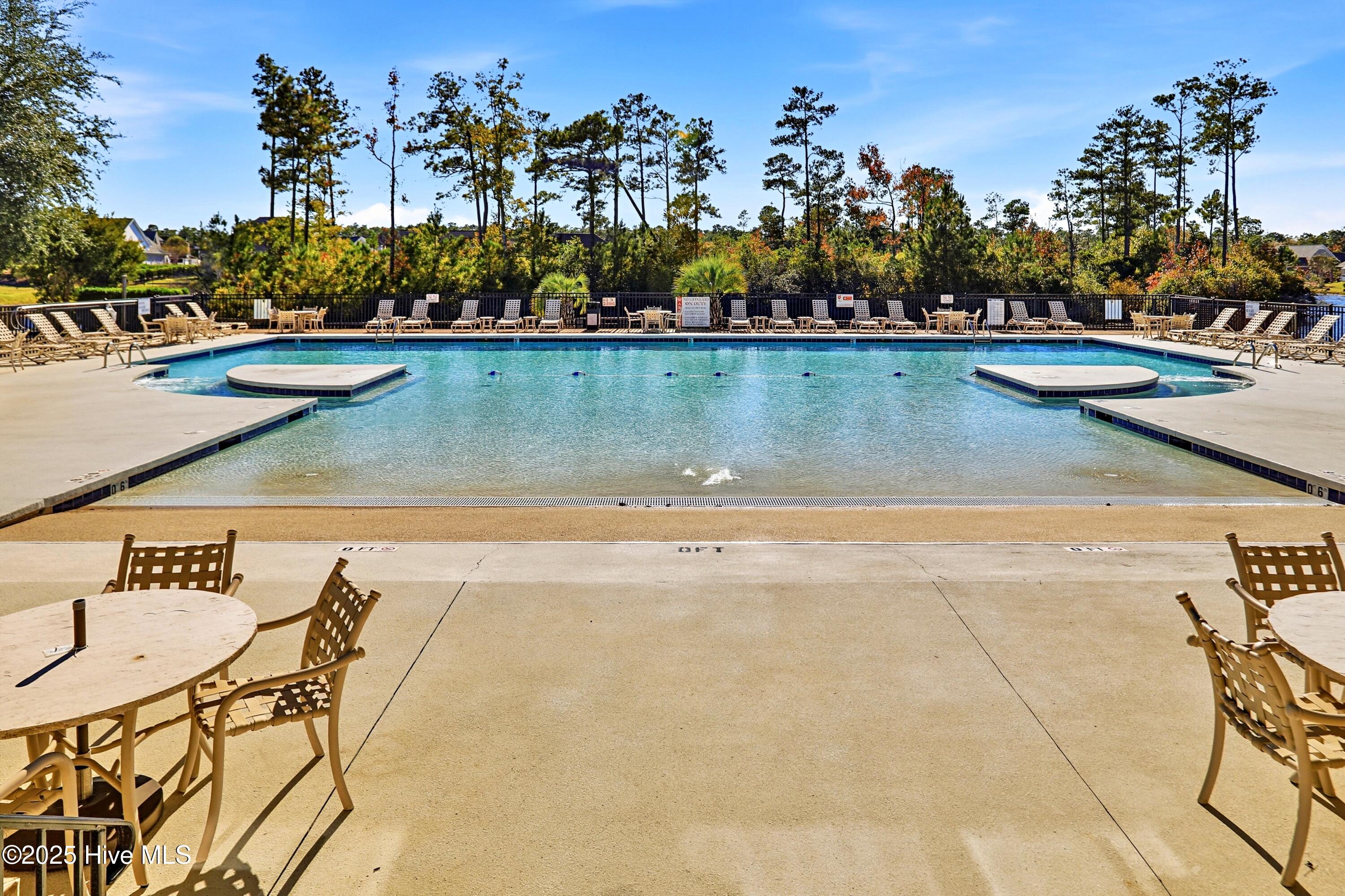 100539112 | Photo 32