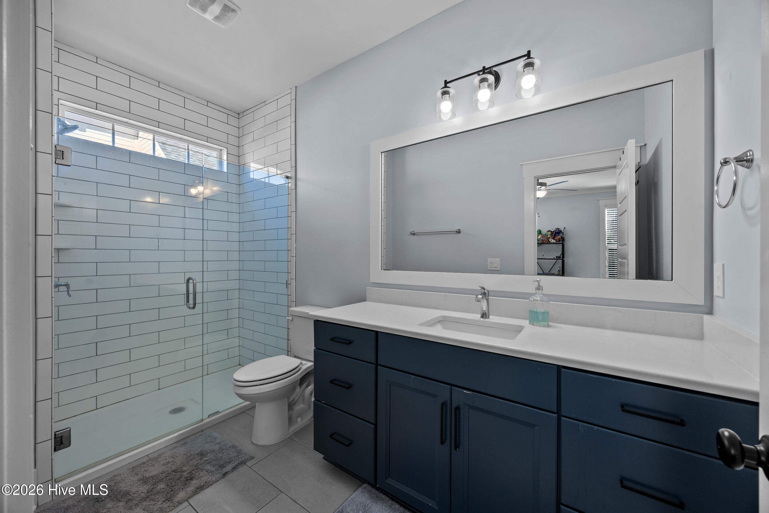 100555433 | Photo 32