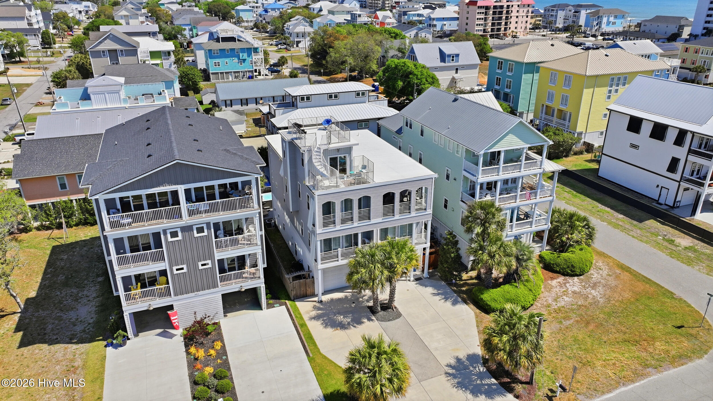 100568408 | Photo 57