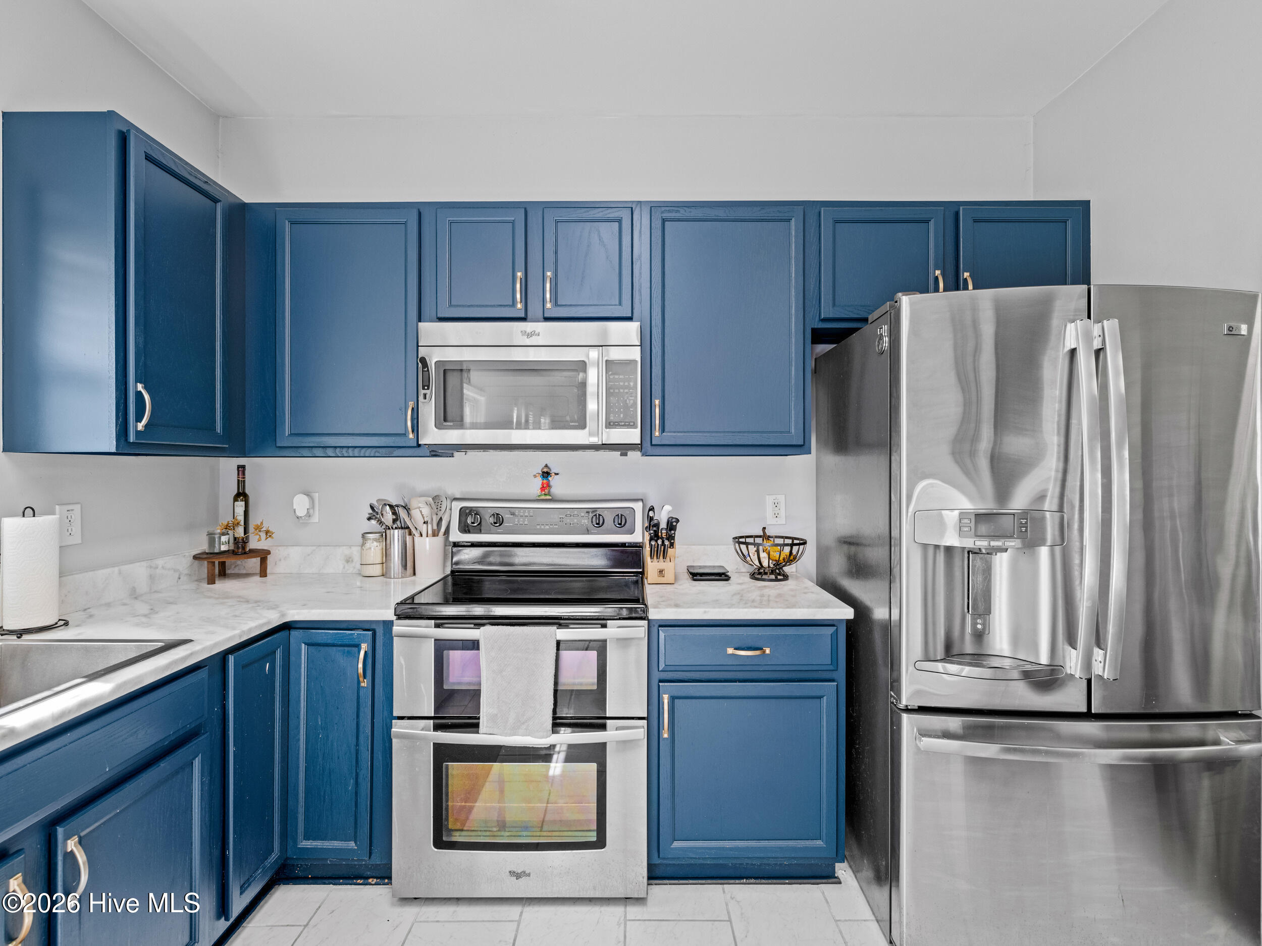 100566997 | Photo 21