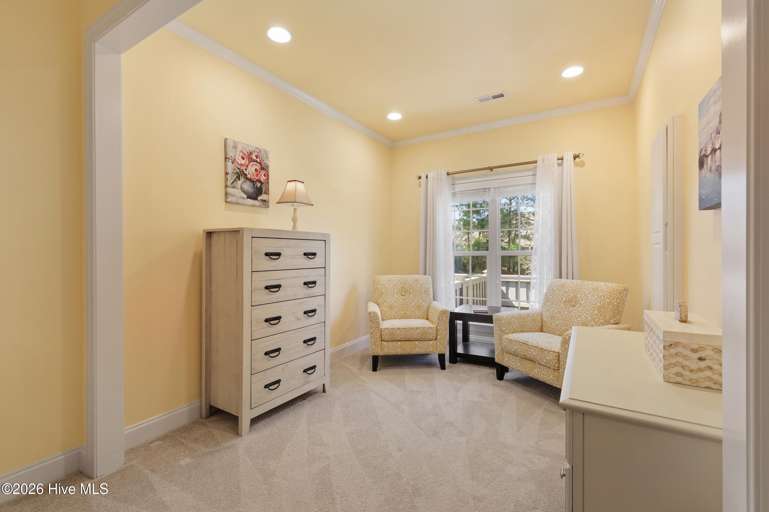 100561183 | Photo 28