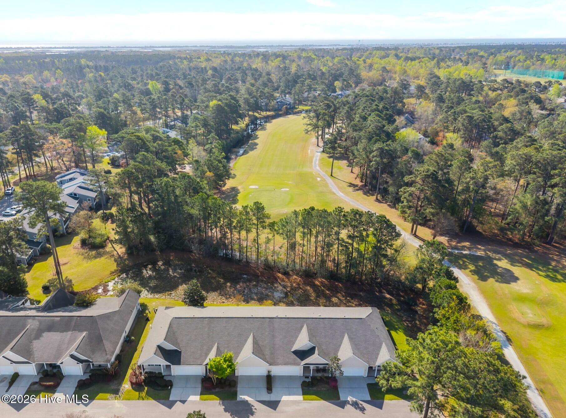 100566429 | Photo 23