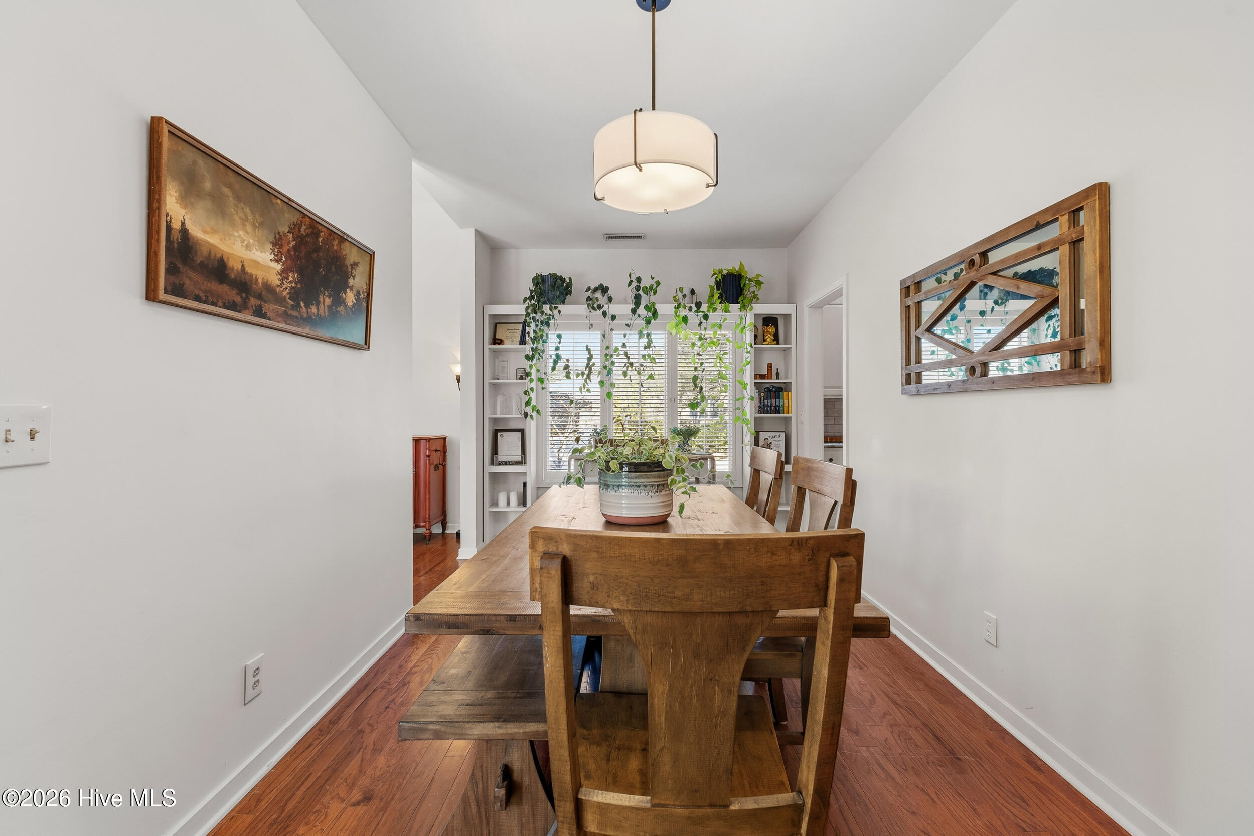 100554124 | Photo 10