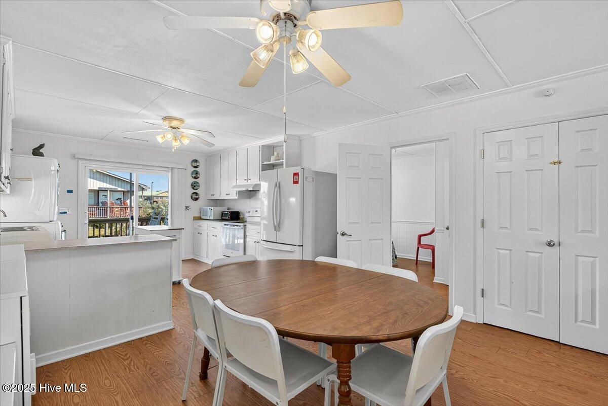 100536675 | Photo 14