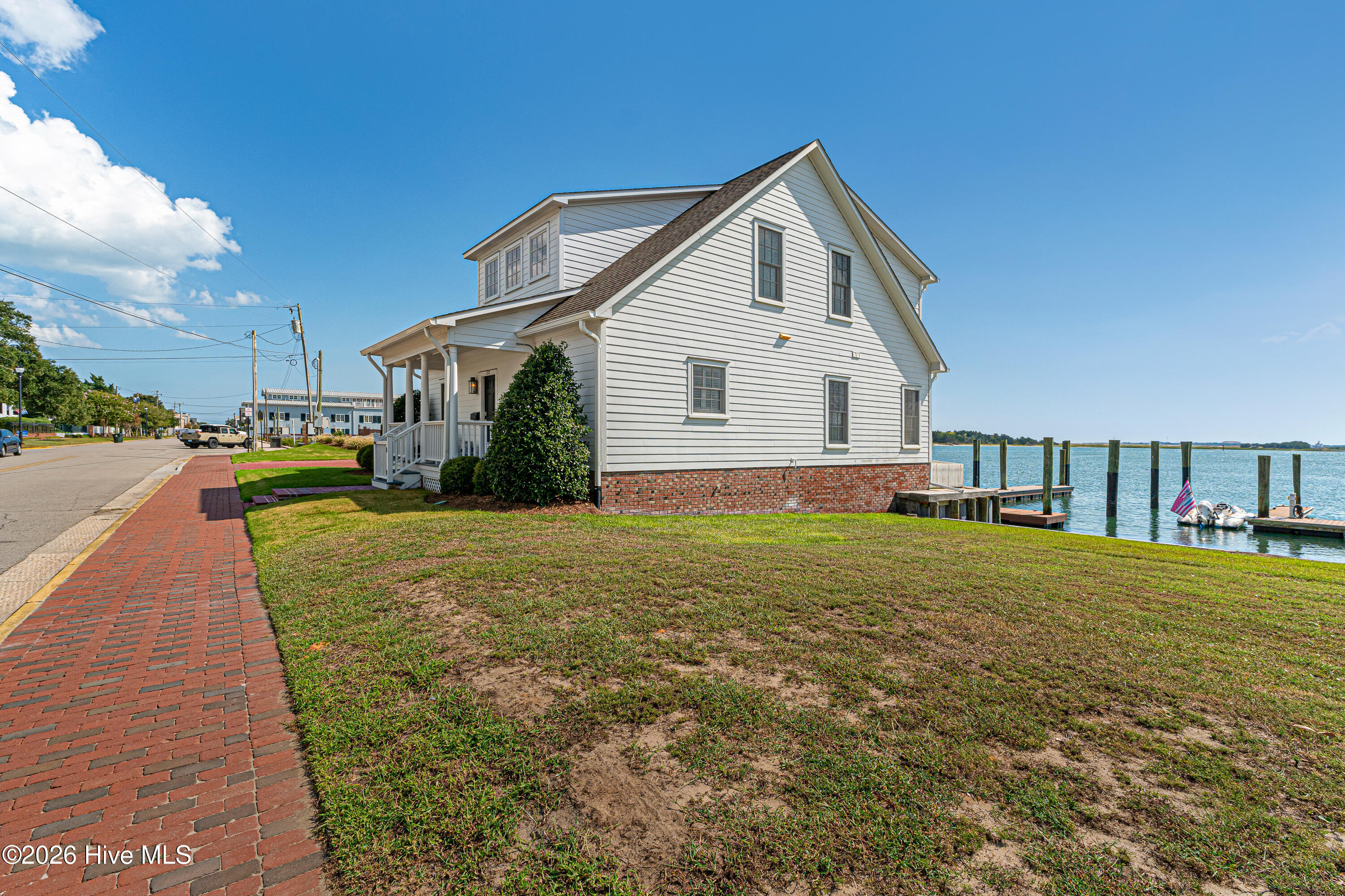 122 Front Street & Slip #5,Beaufort