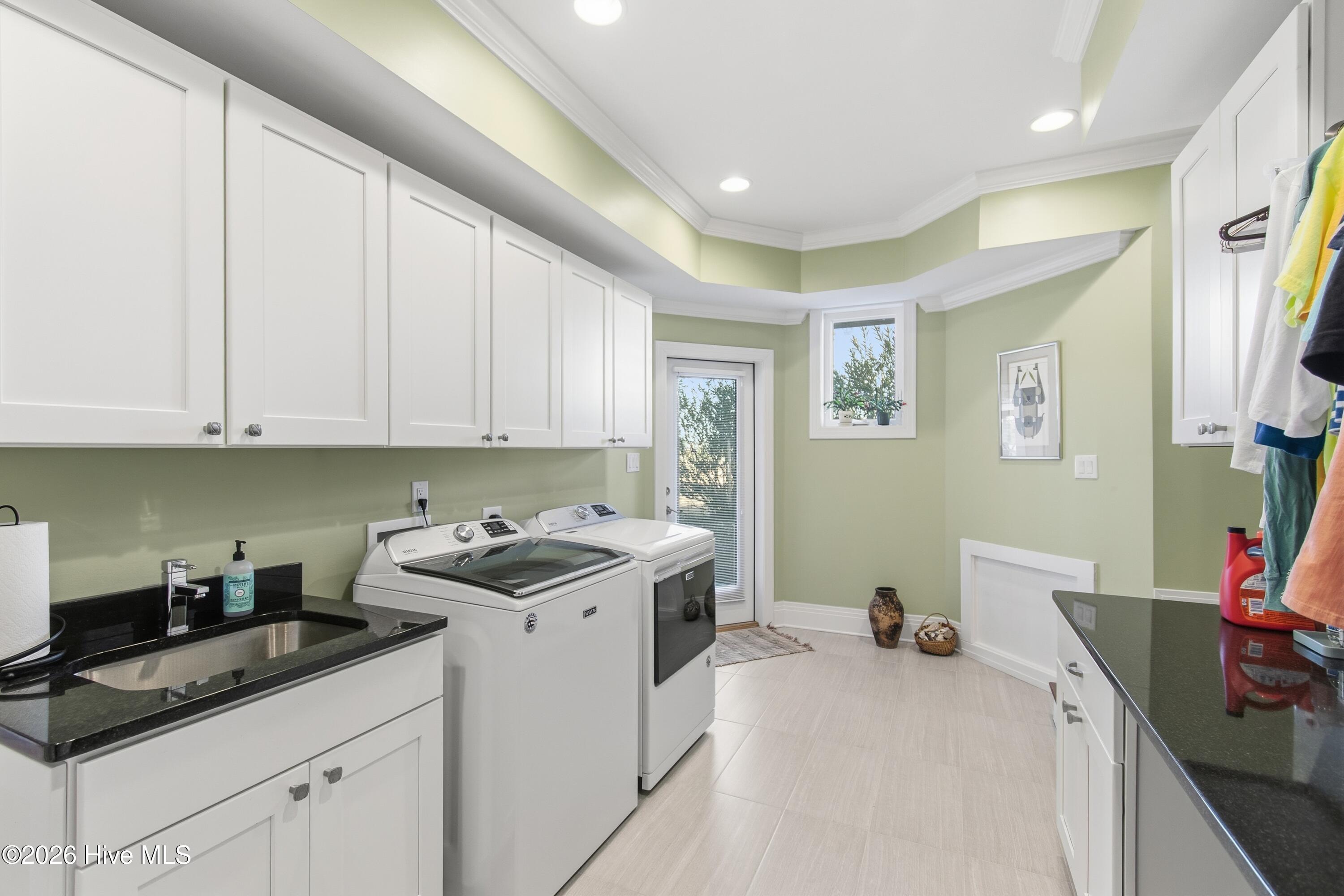 100549658 | Photo 70