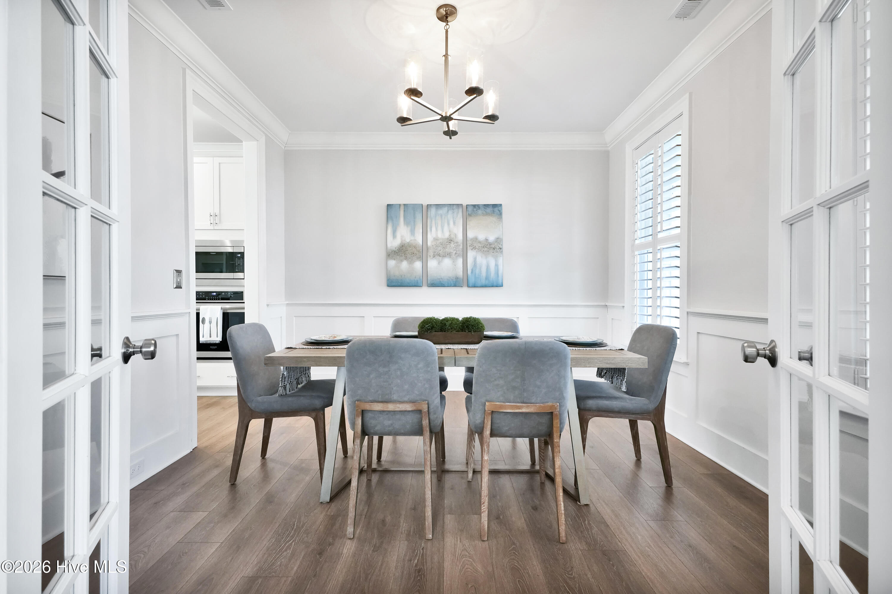 100551656 | Photo 10