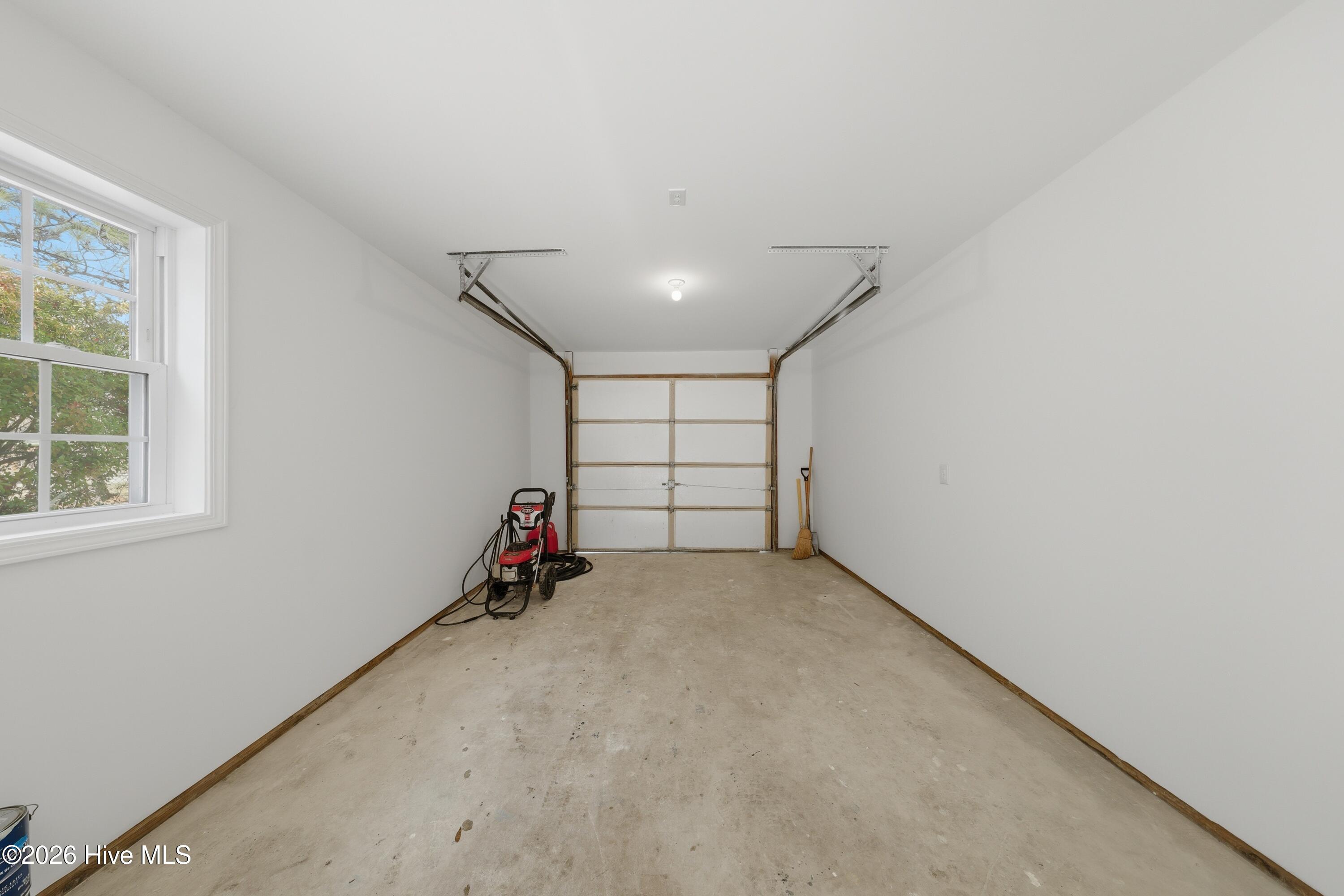 100559150 | Photo 27