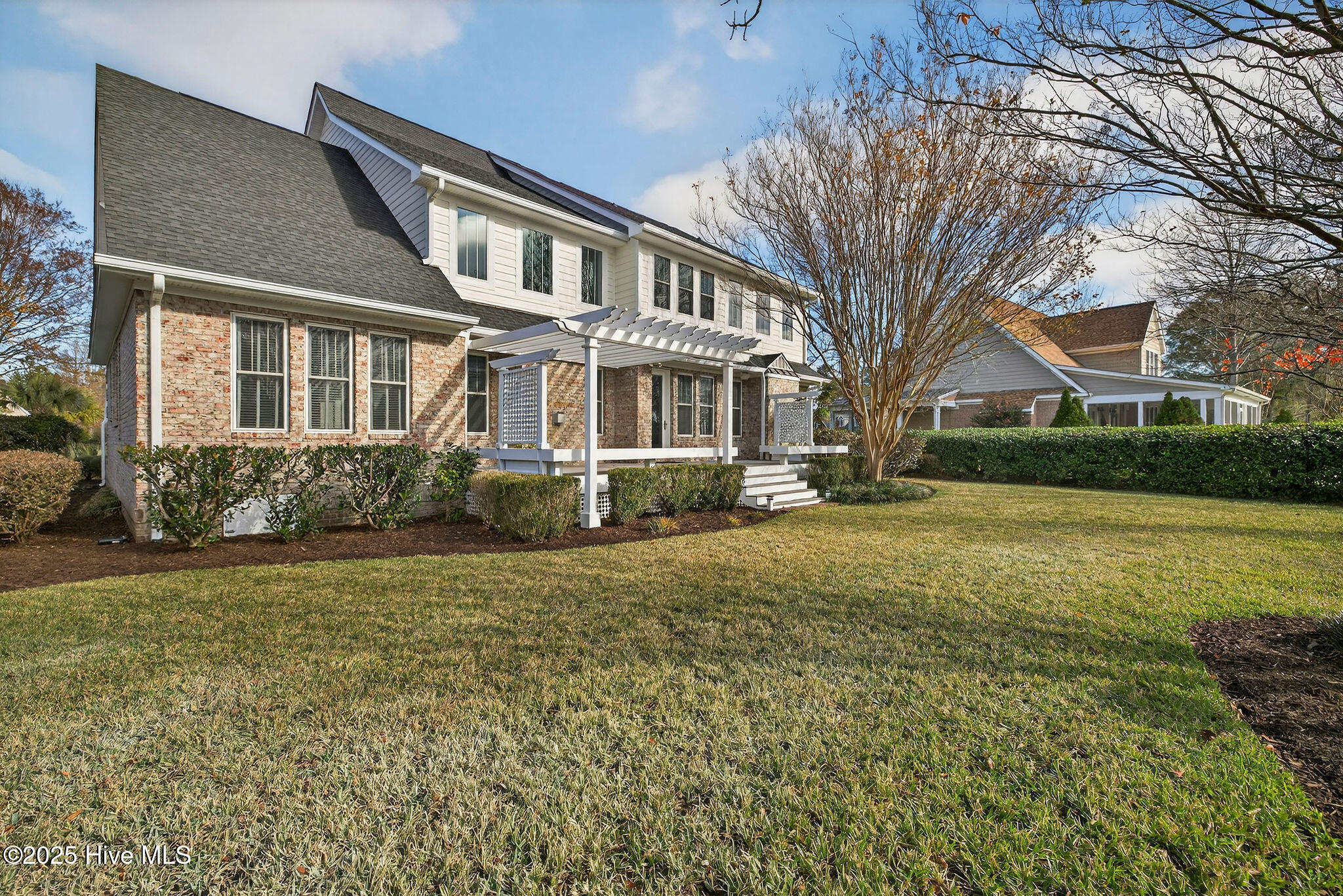 100545451 | Photo 51