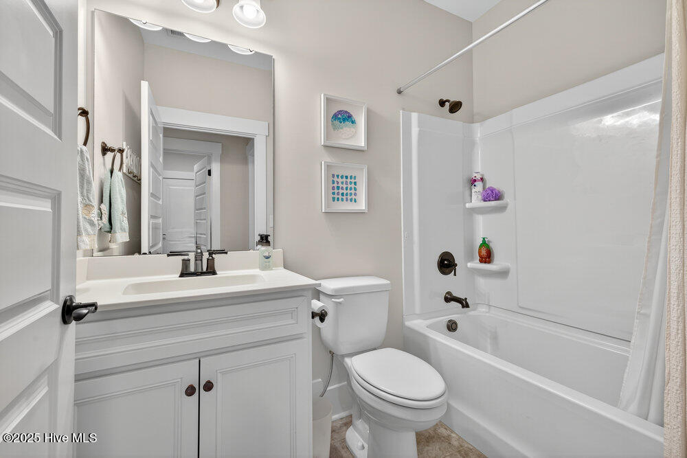 100525944 | Photo 27