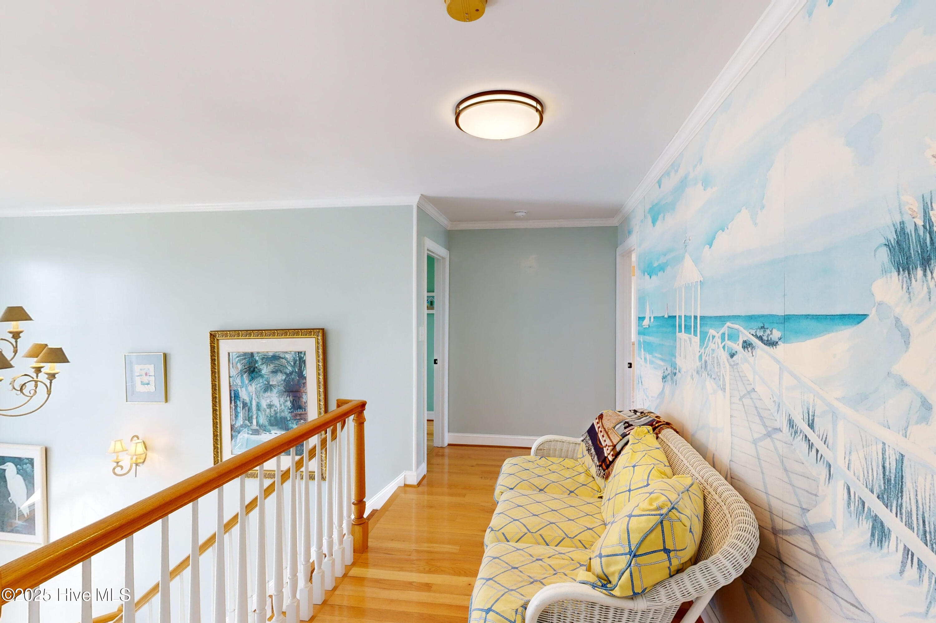 100510837 | Photo 32