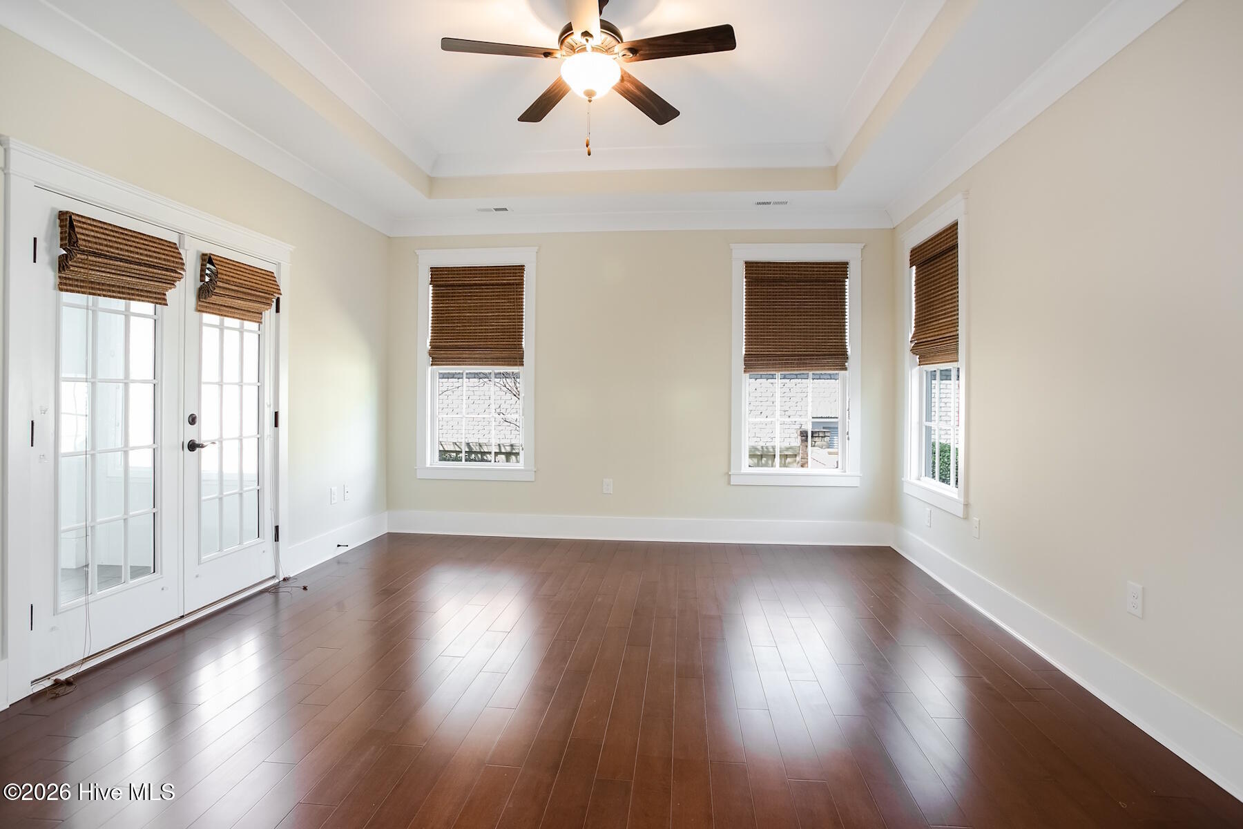 100551049 | Photo 11